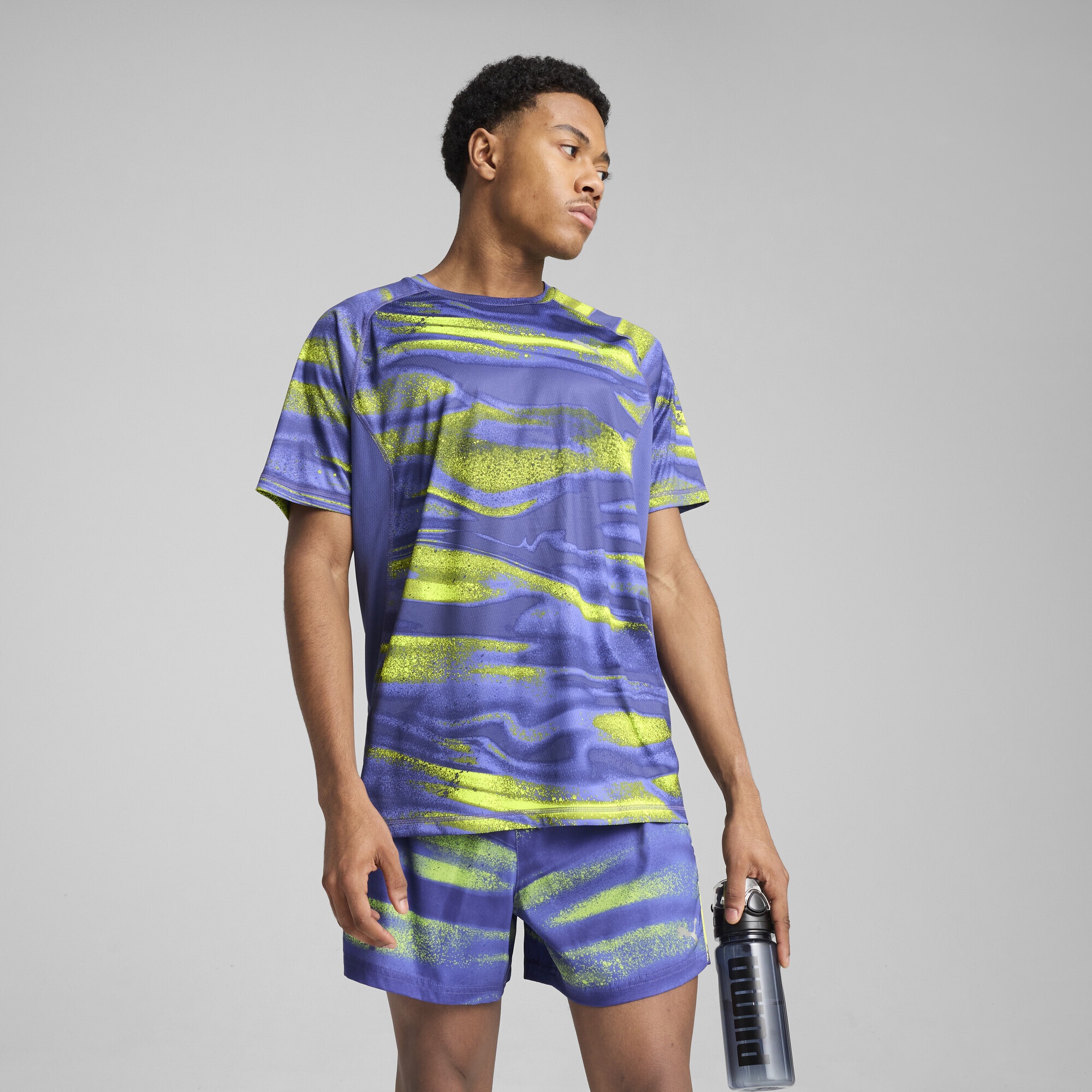 PUMA Laufshirt »VELOCITY Lauf-T-Shirt mit Allover-Print Herren«