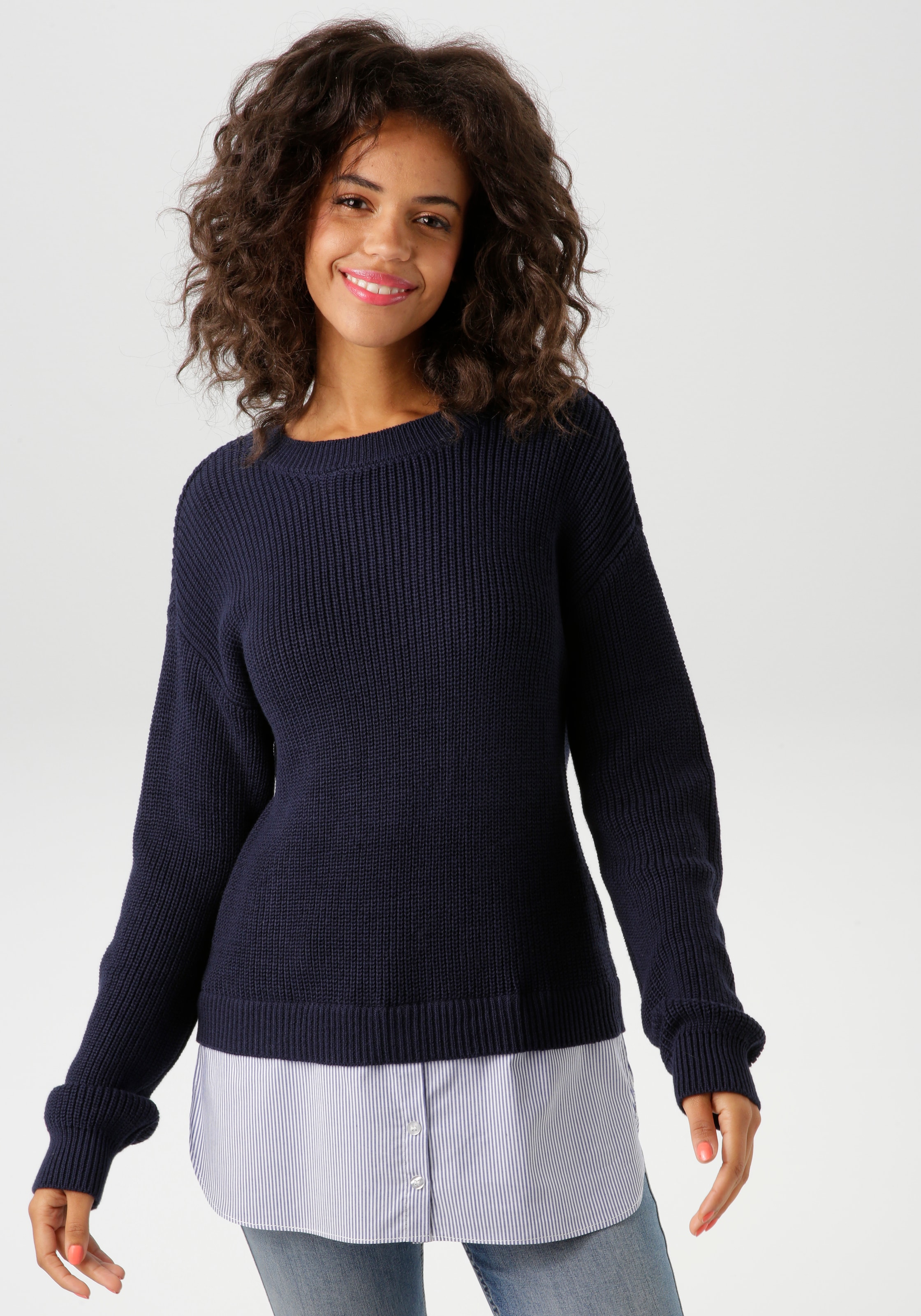 Aniston CASUAL Strickpullover, mit gestreiftem Bluseneinsatz am Saum - NEUE KOLLEKTION