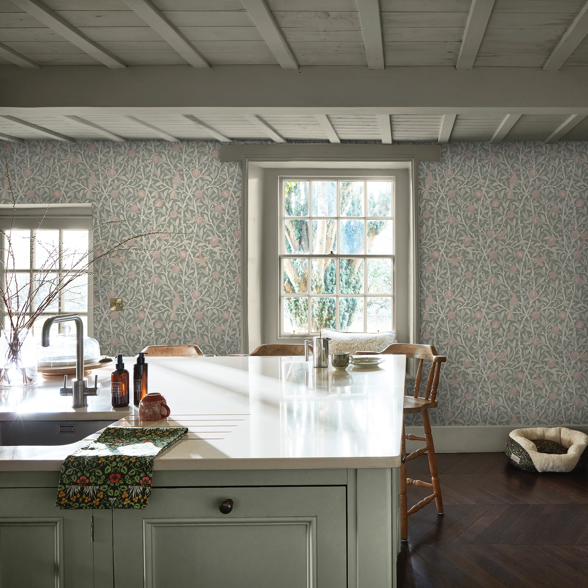WILLIAM MORRIS AT HOME Vliestapete "Bird & Pomegranate" Motiv glatt Design Tapeten