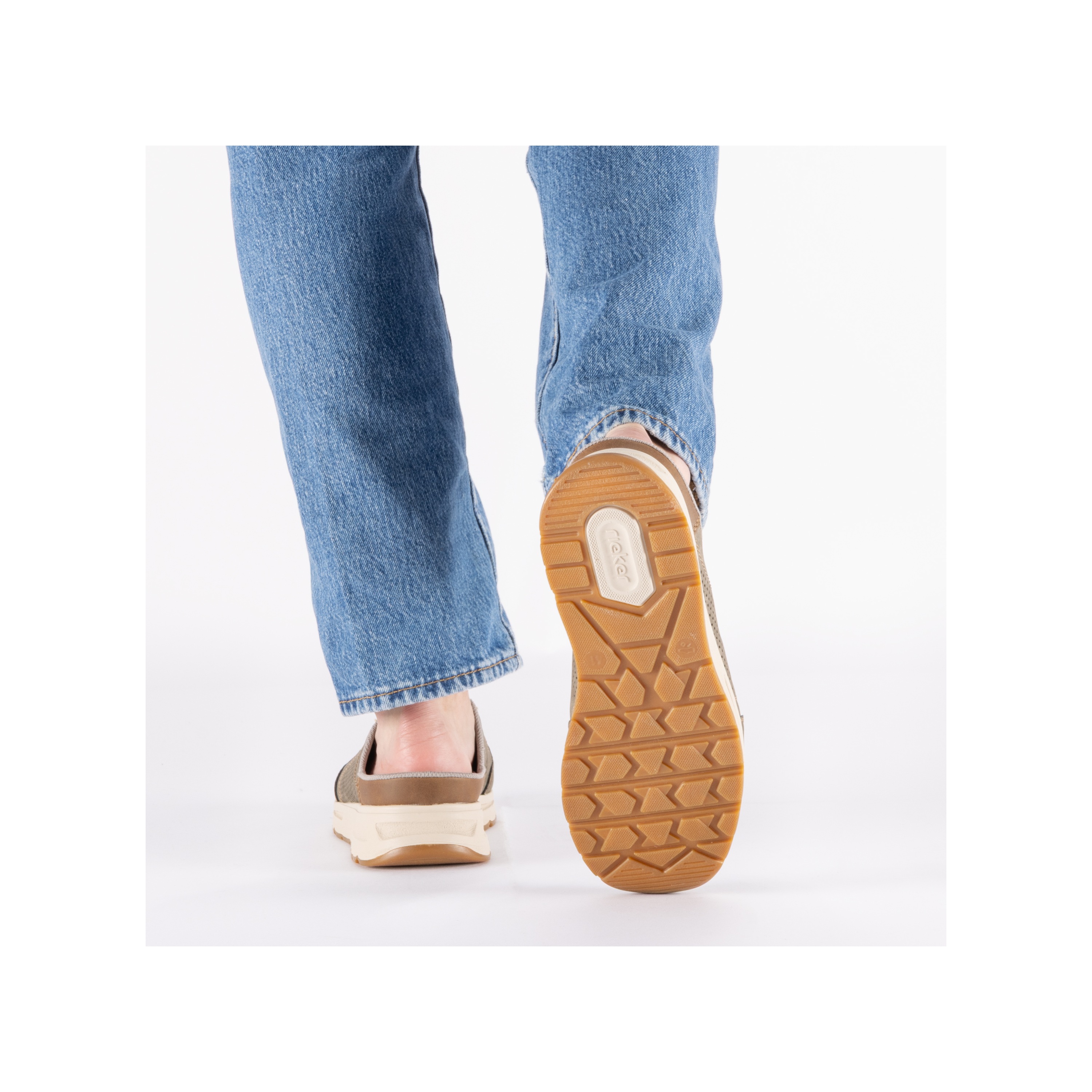 Thumbnail - Rieker Clog Sommerschuh, Hausschuh mit seitlichen Stretcheinsätzen
