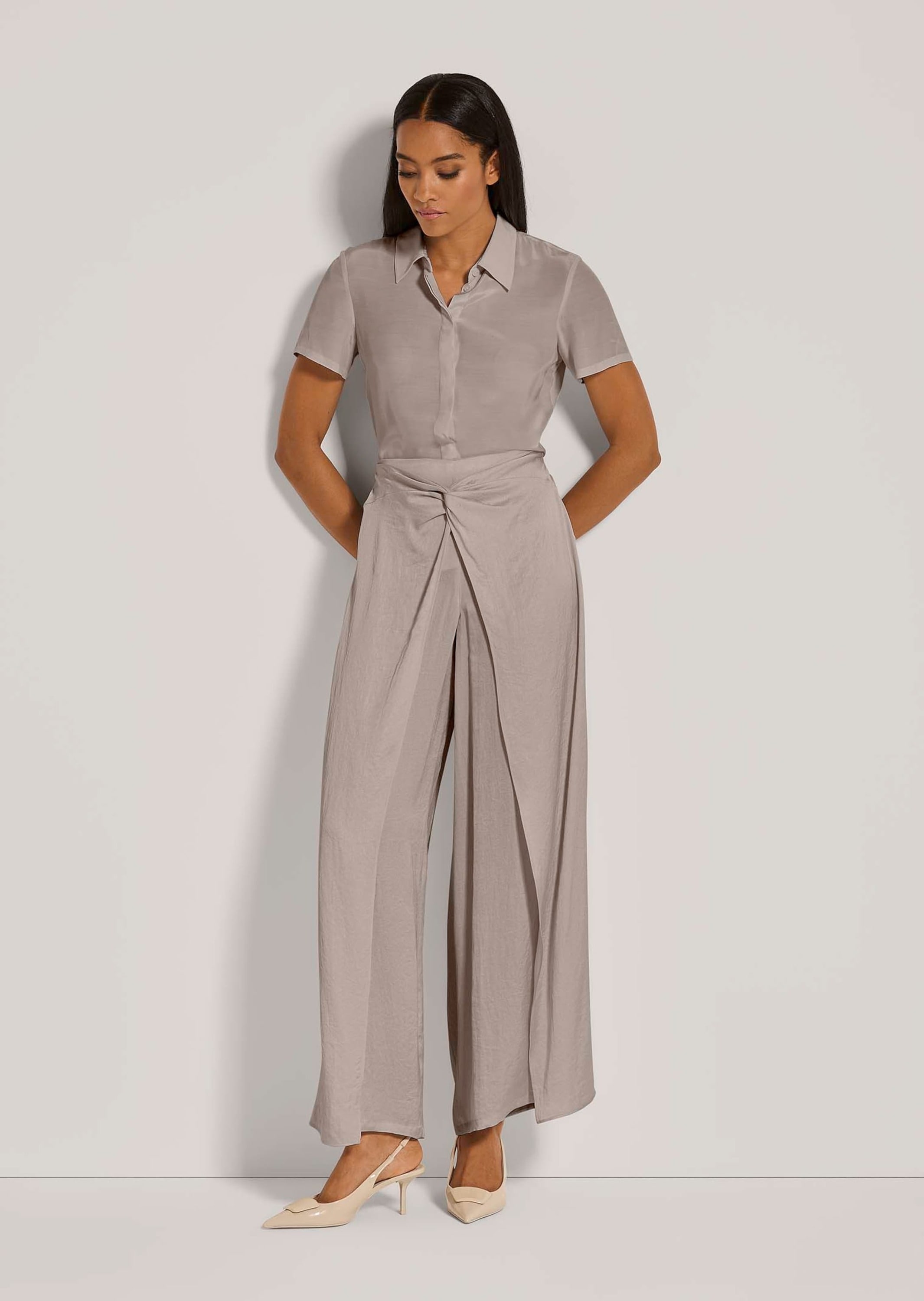 Madeleine Stoffhose "Palazzo-Hose Sommerliche Stoffhose Mit Überwurf" Weite Hose Mit Überwurf