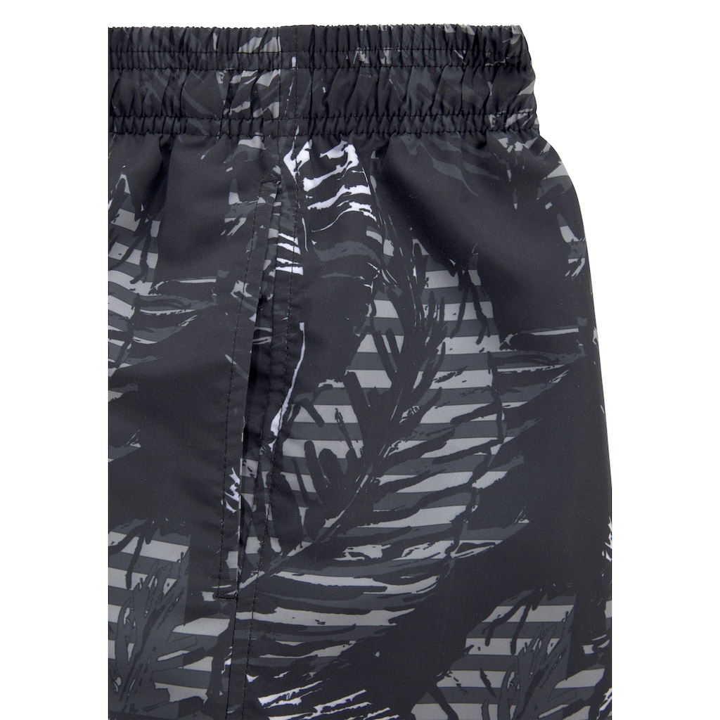 s.Oliver Badeshorts »Blade«, mit trendigem Palmenprint