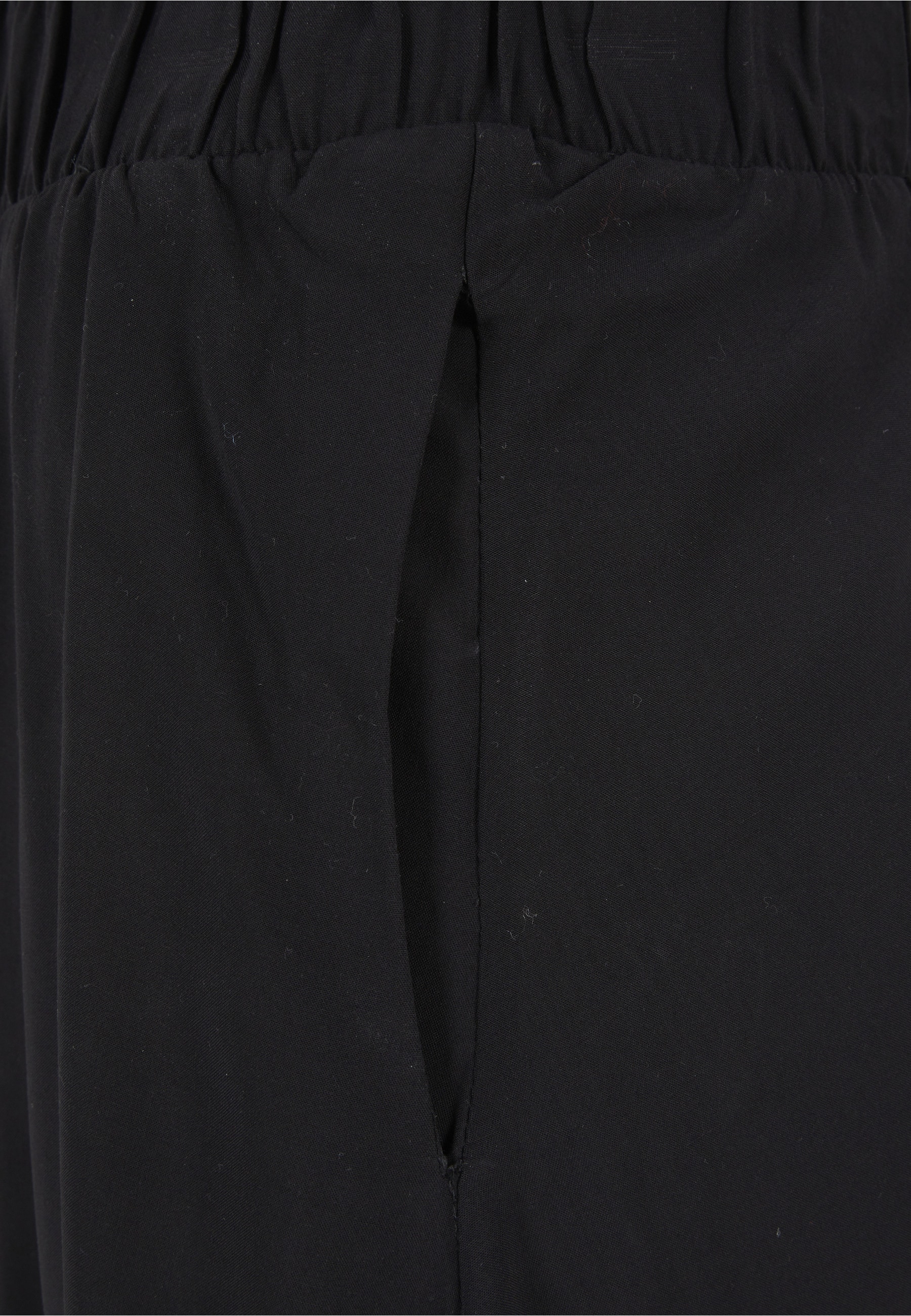 URBAN CLASSICS Sommerrock »Urban Classics Damen Ladies Viscose Skirt« 1 Stk.