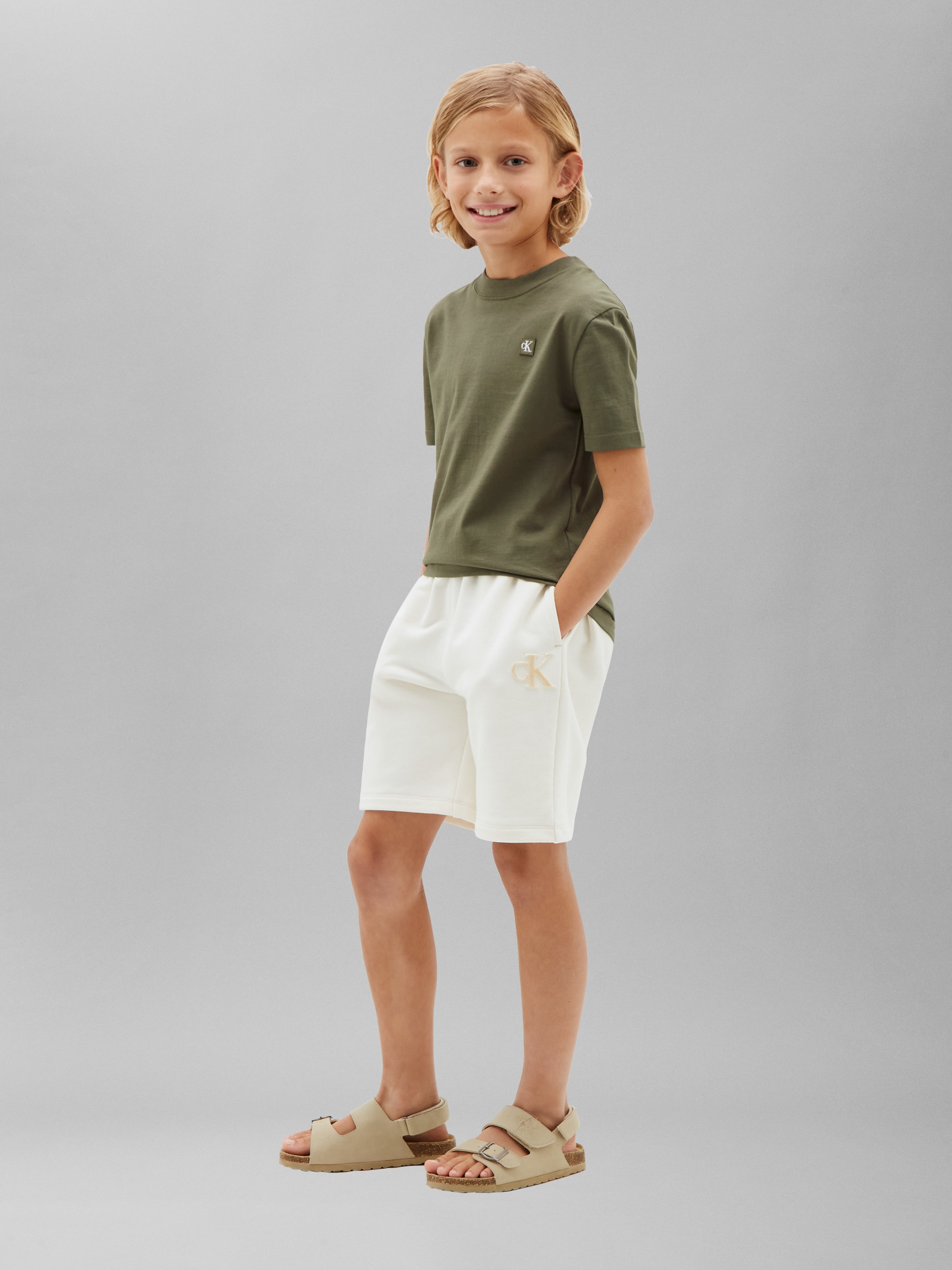 Calvin Klein Jeans T-Shirt »MINI BADGE REGULAR T-SHIRT« Regular fit, Badge