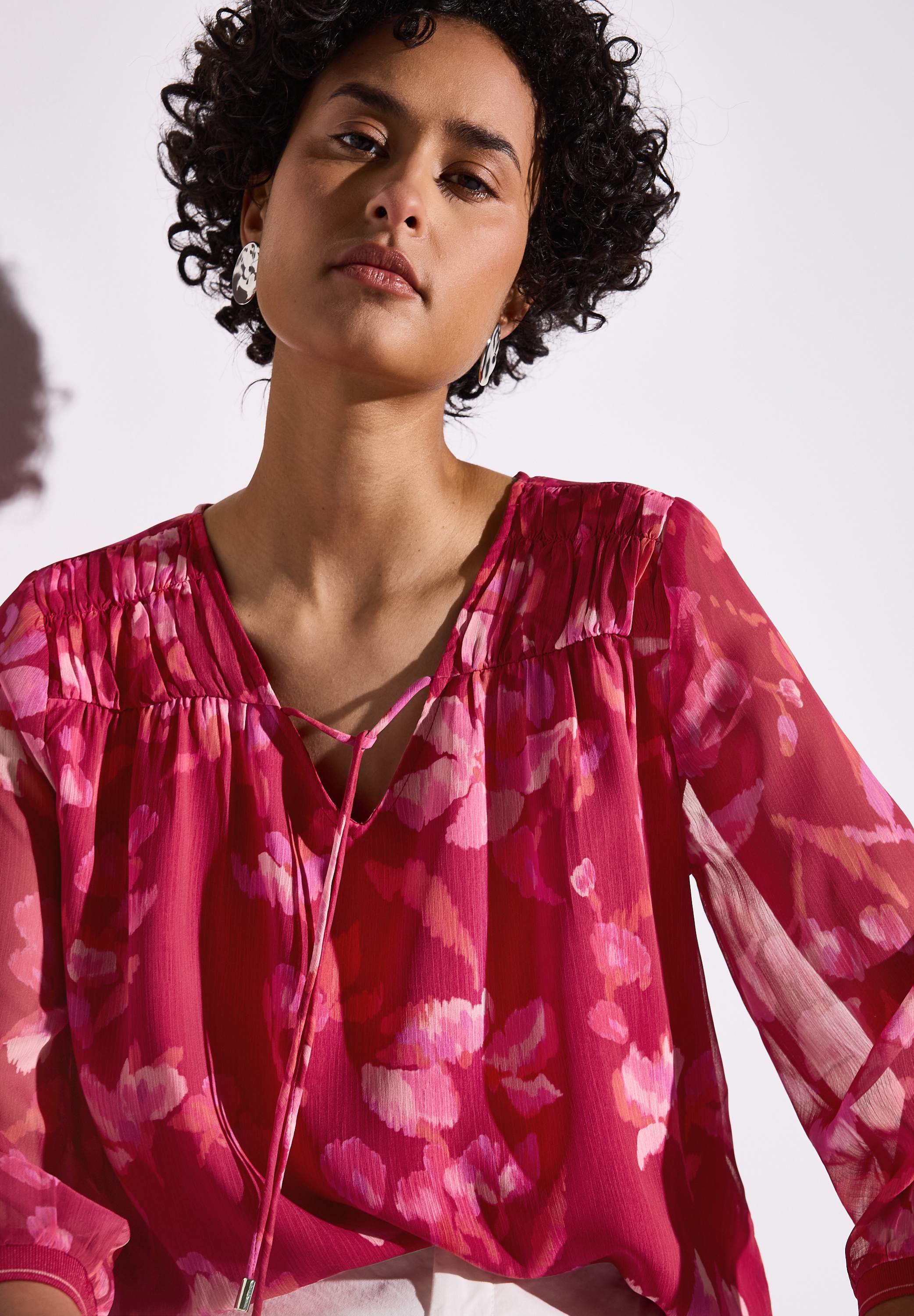 STREET ONE Chiffonbluse, mit All-Over Print