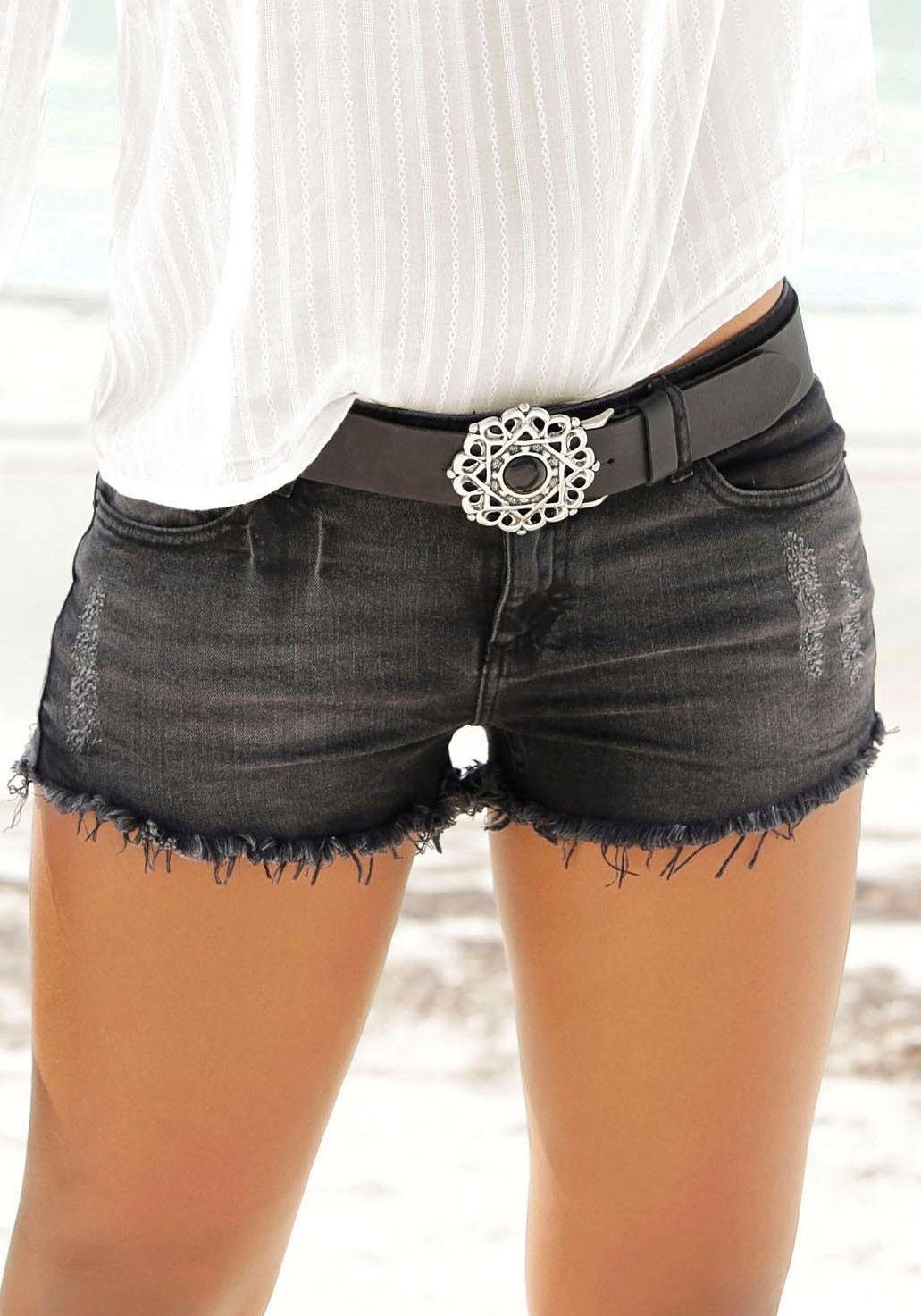 Buffalo Jeanshotpants "aus bequemer Baumwollware" mit Fransen am Saum, Shorts aus elastischer Baumwolle, Sommerhose