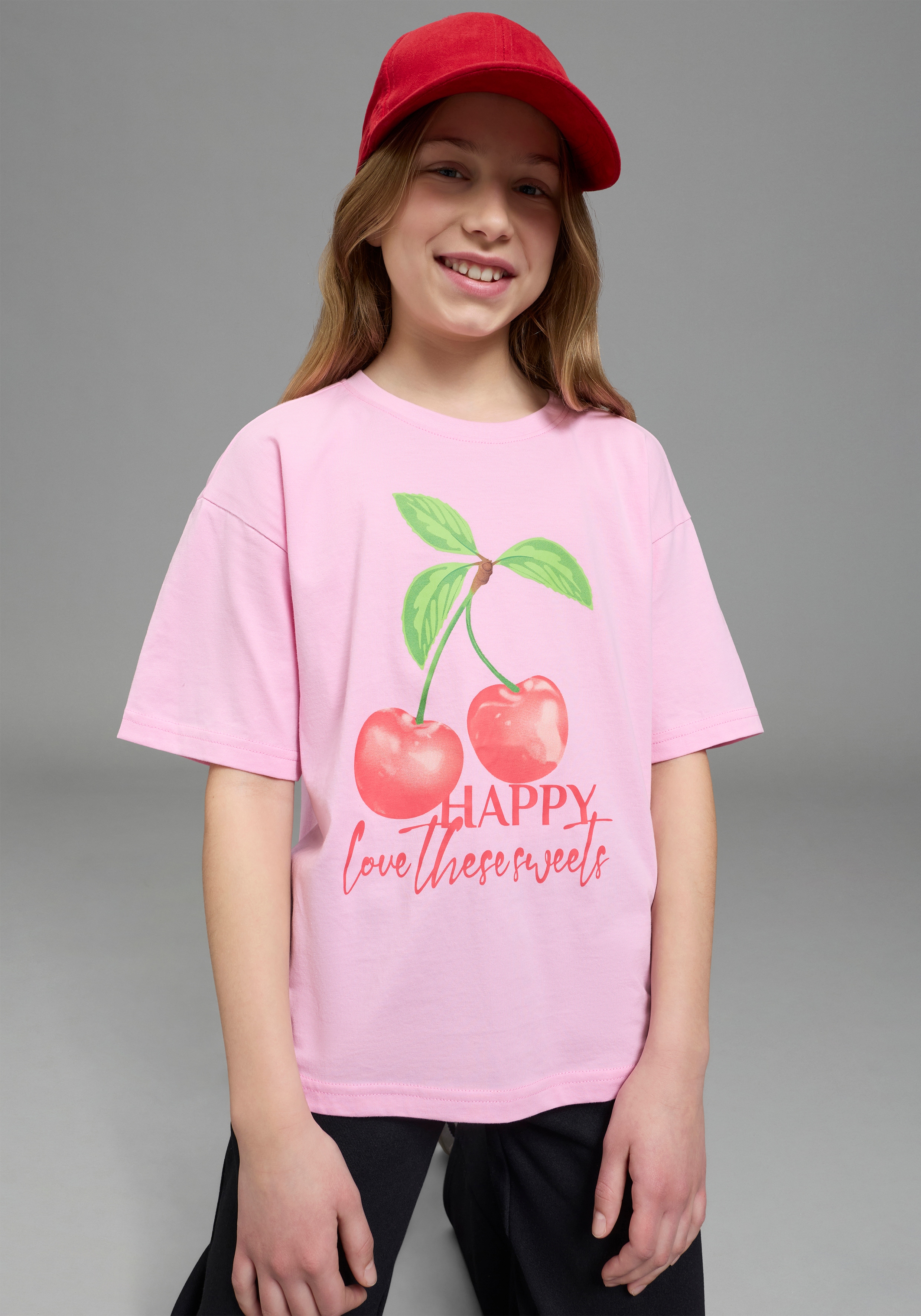 KIDSWORLD T-Shirt "Shirt mit Kirschen-Print" lässige Passform, Kurzarm, bedruckt, aus Baumwolle