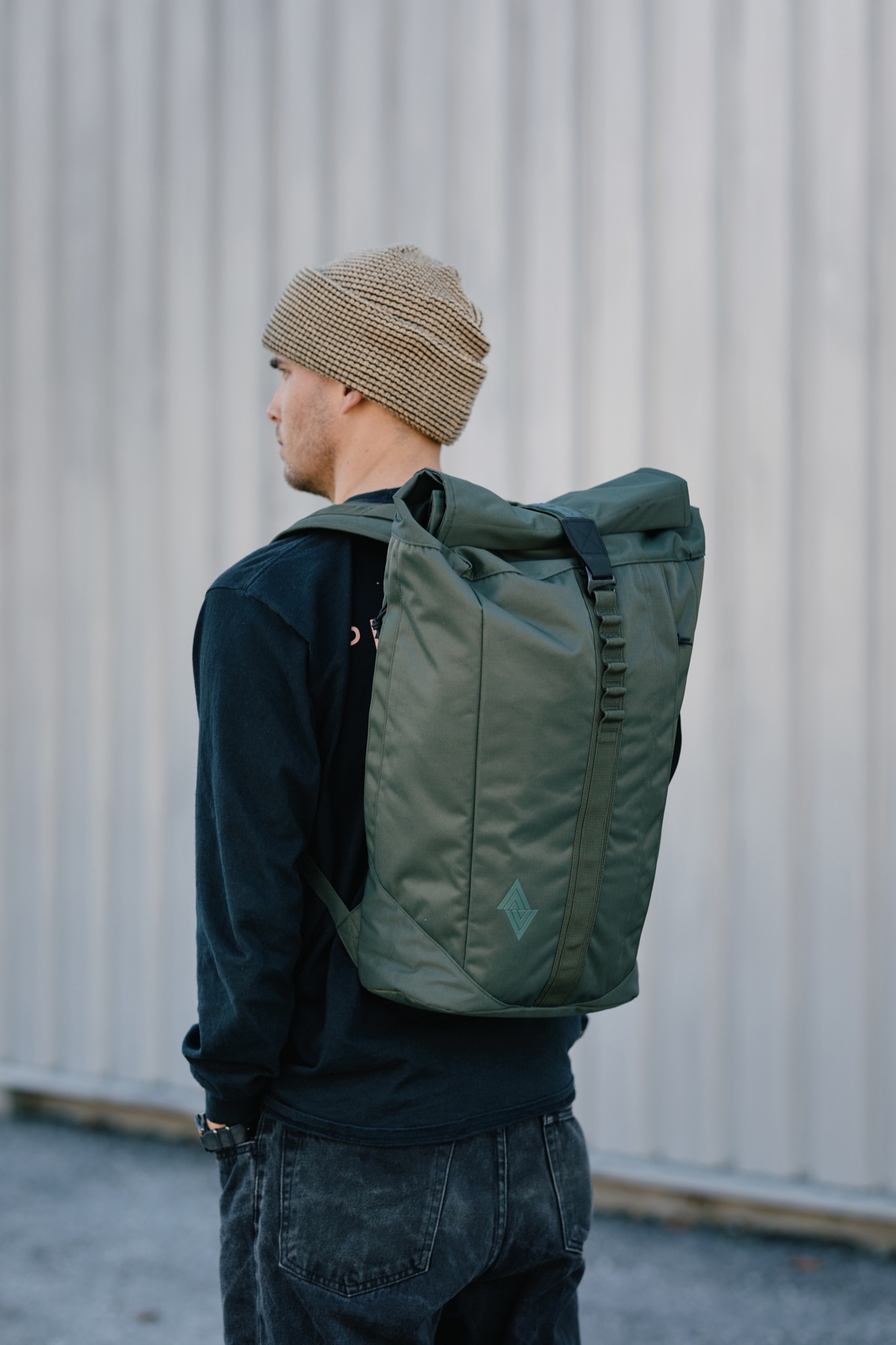 NITRO Freizeitrucksack »Scrambler«, Rucksack für Alltag, Arbeit & Reise mit Roll-Top, Cityrucksack