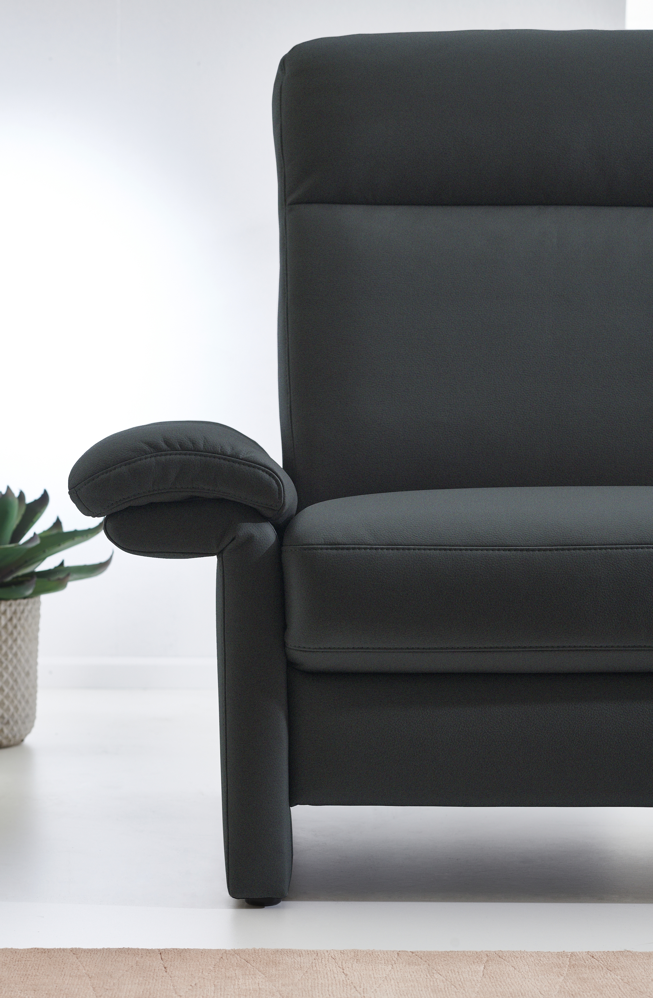 Places of Style 2,5-Sitzer »Senise, Breite 186 cm, Armteilverstellung, Federkern«, wahlweise auch mit Relaxfunktion auf beiden Seiten
