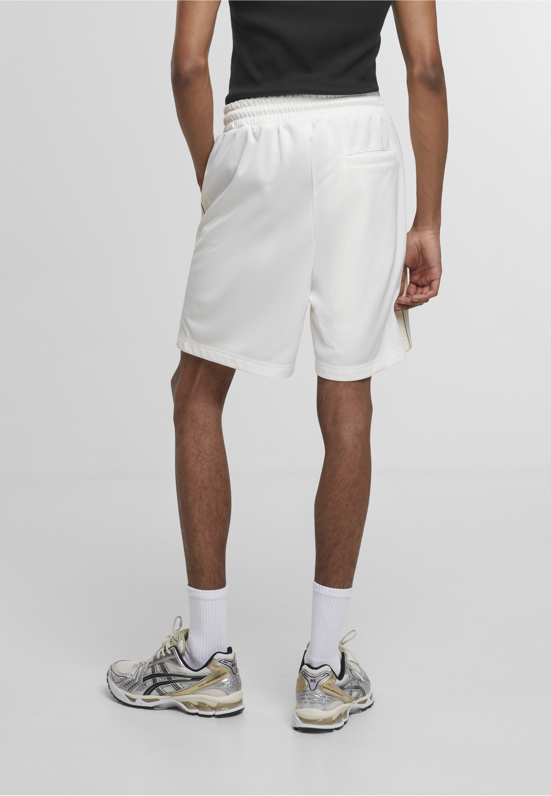 URBAN CLASSICS Shorts »Urban Classics Tennis Core Shorts«