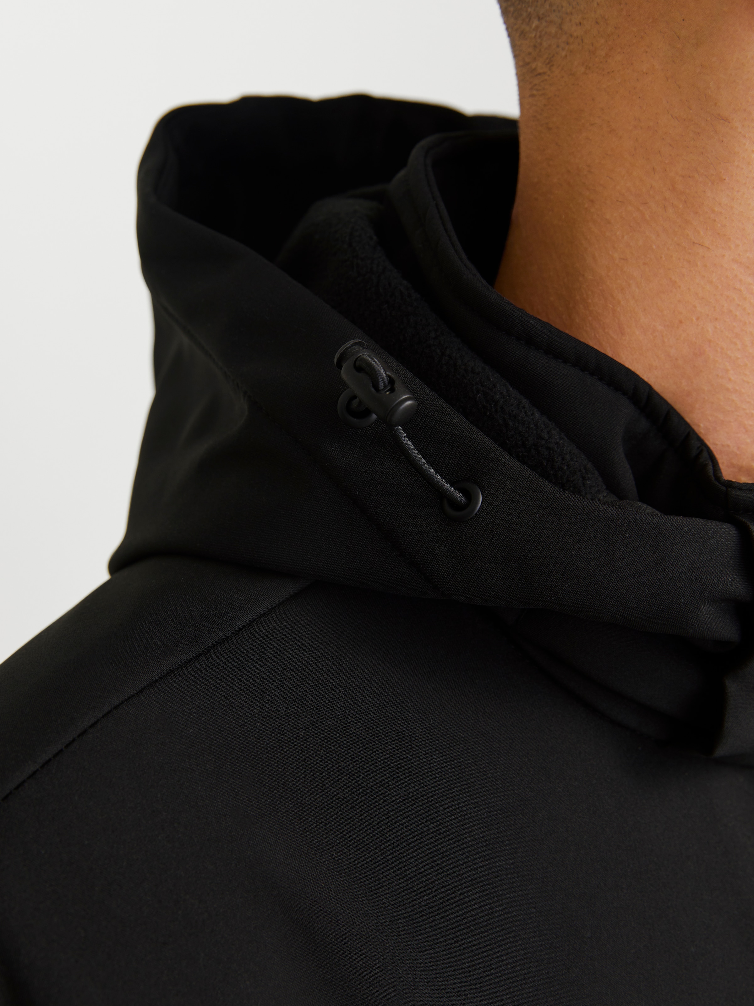Jack & Jones Softshelljacke »JJTHEO SOFTSHELL JACKET«, mit Kapuze
