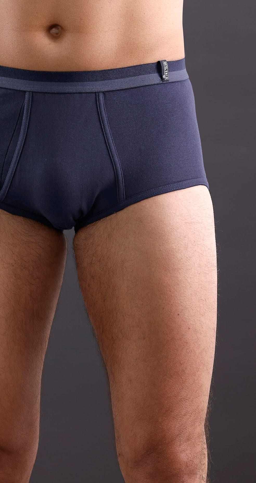 Kings Club Slip, (3 St.)