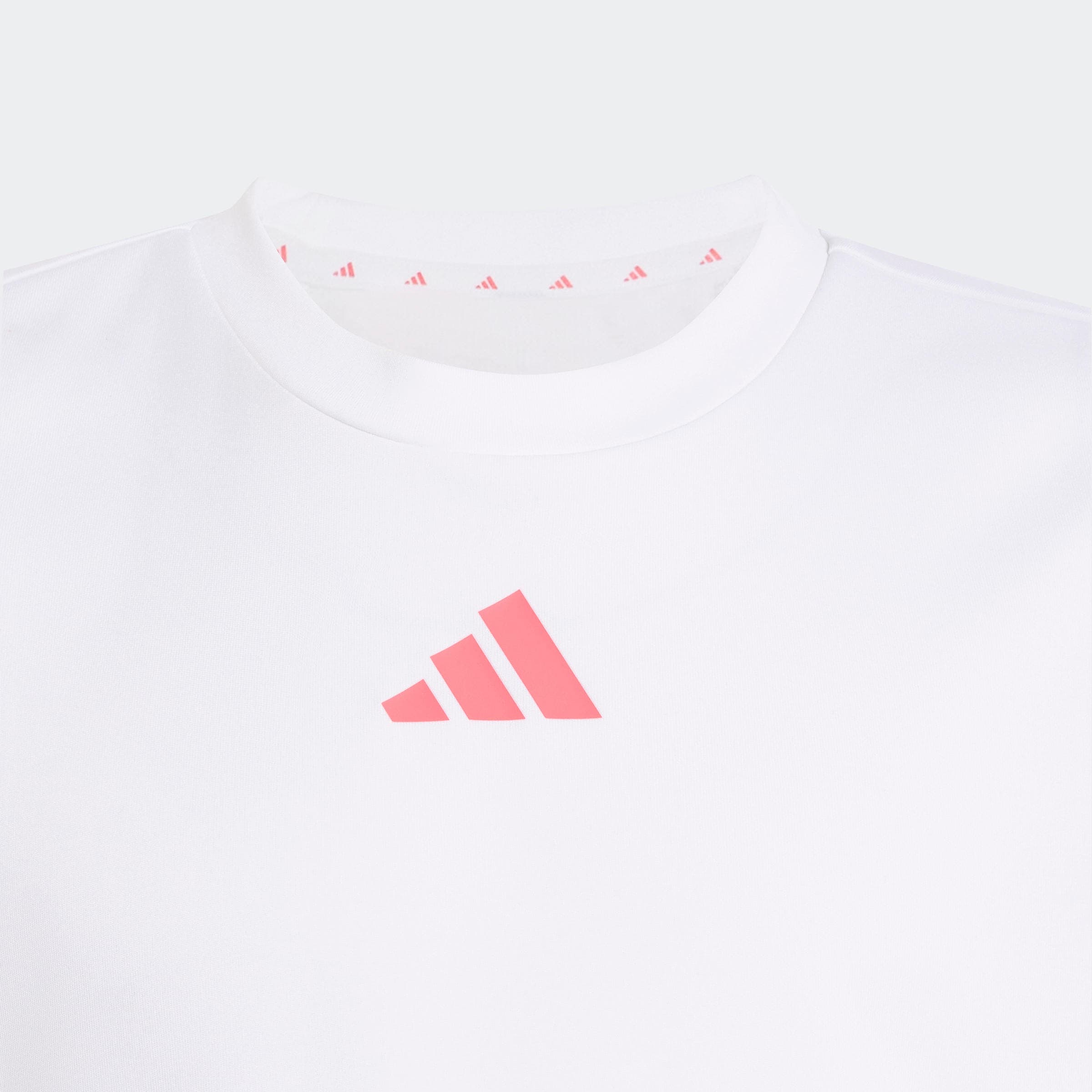adidas Sportswear Trainingsanzug »TRAIN ESSENTIALS 3-STREIFEN KIDS -SET« 2 zweiteiliges Set, sportlicher Stil, Shirt und Shorts/kurze Hose