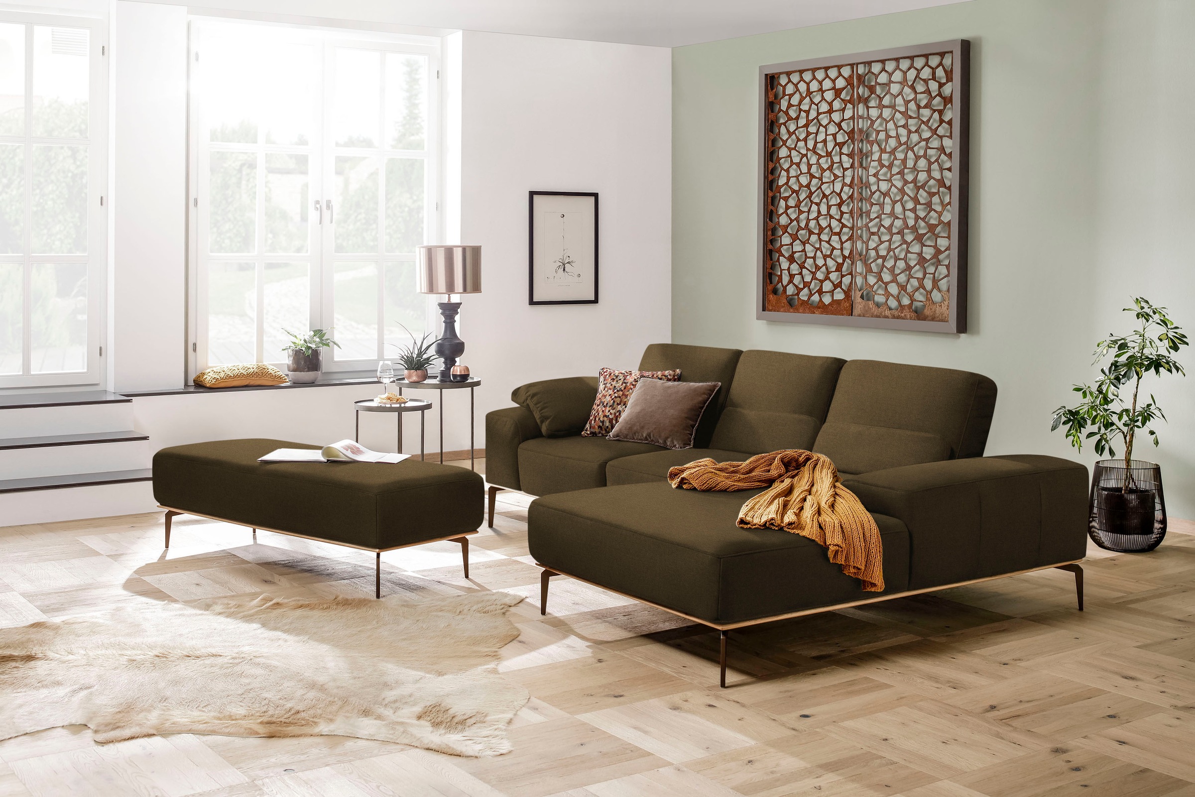 W.SCHILLIG Ecksofa »run, Designsofa mit tollem Sitzkomfort, bequem, L-Form«, mit Holzsockel, Füße in Bronze pulverbeschichtet, Breite 279 cm