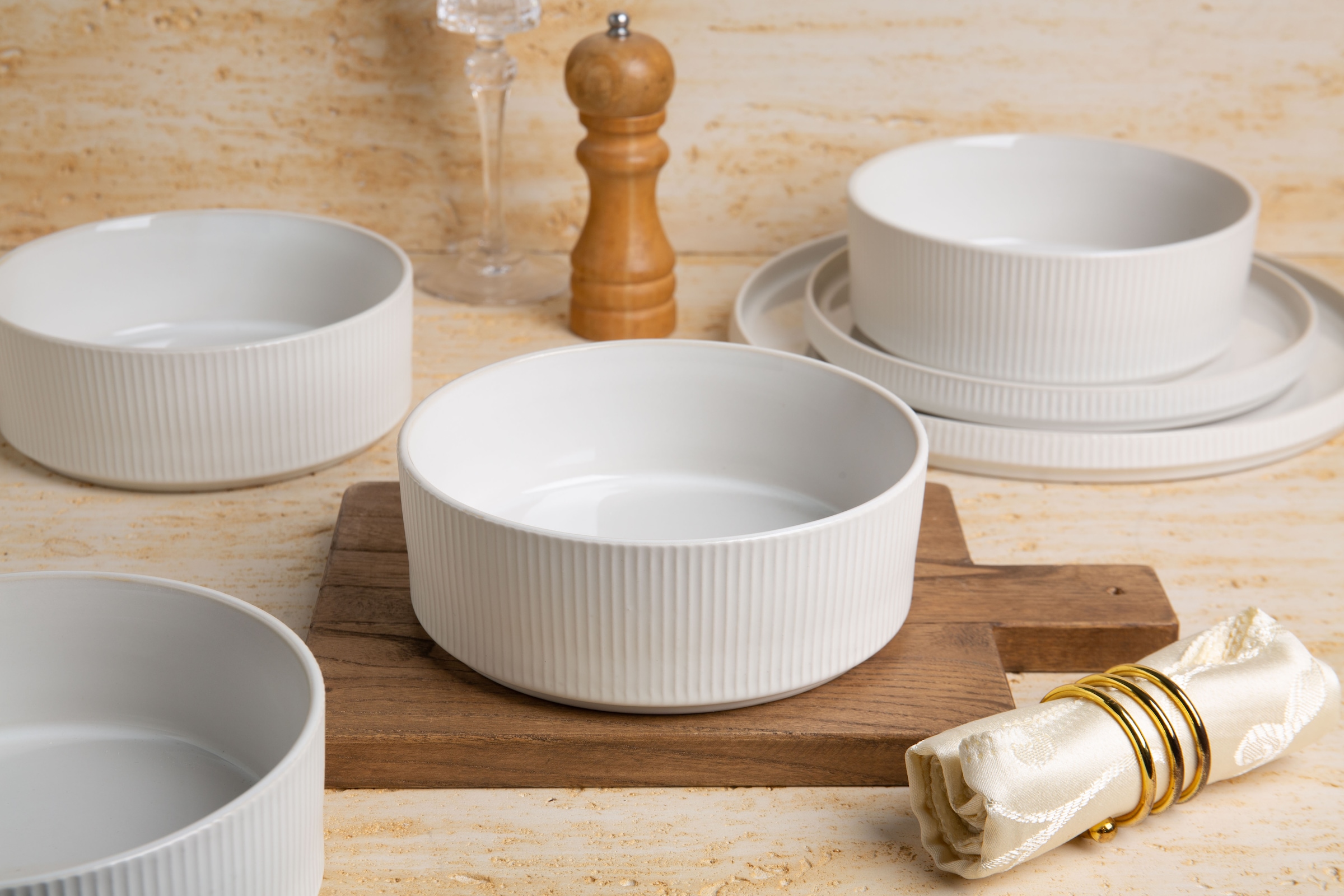 my home Geschirr-Set »Loik, außen matt, innen reaktiv glasiert«, (Set, 18 tlg.), spülmaschinenfest und mikrowellengeeignet