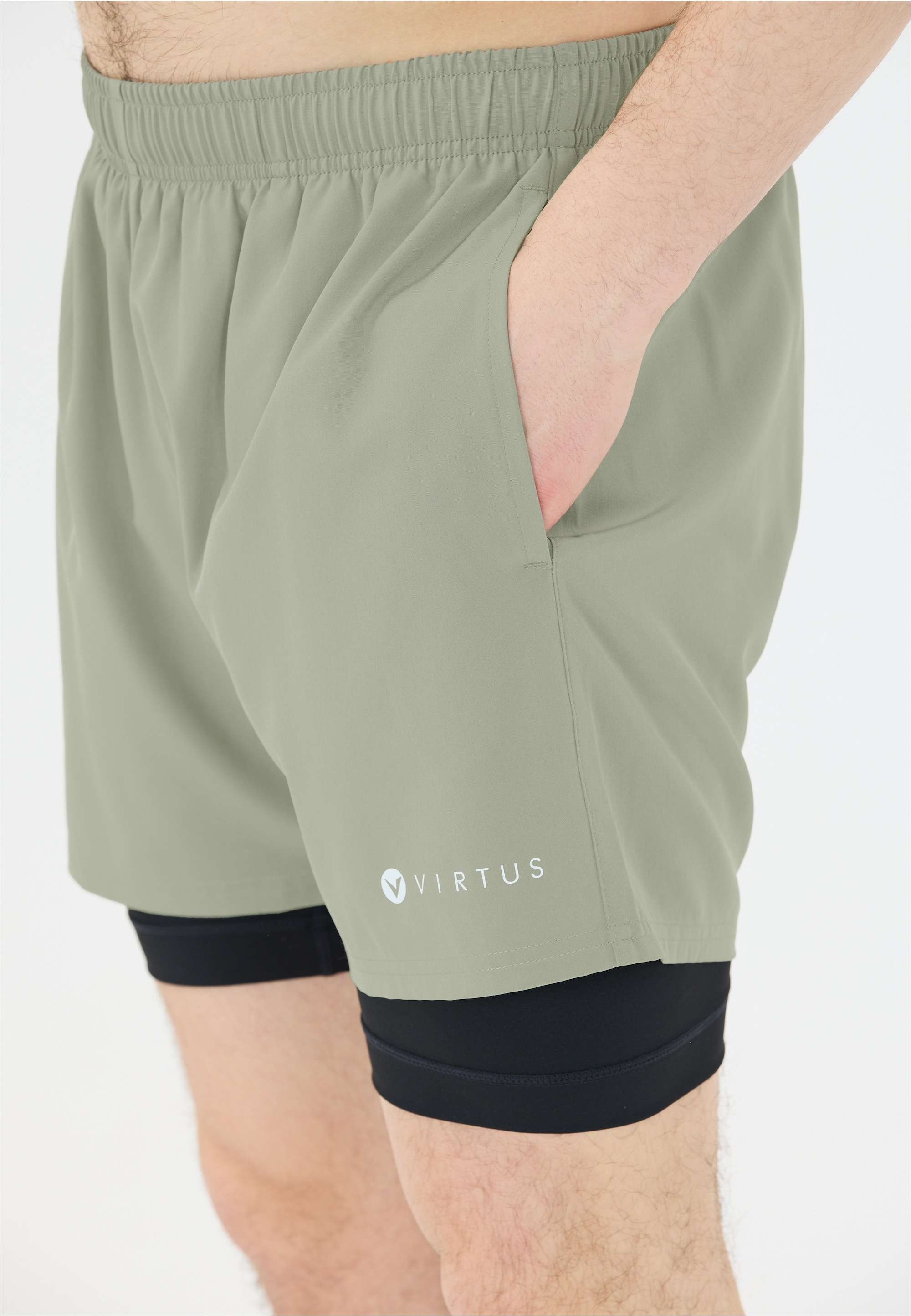 Virtus Shorts »Zayne«, mit 4-Wege-Stretch und Innenhose