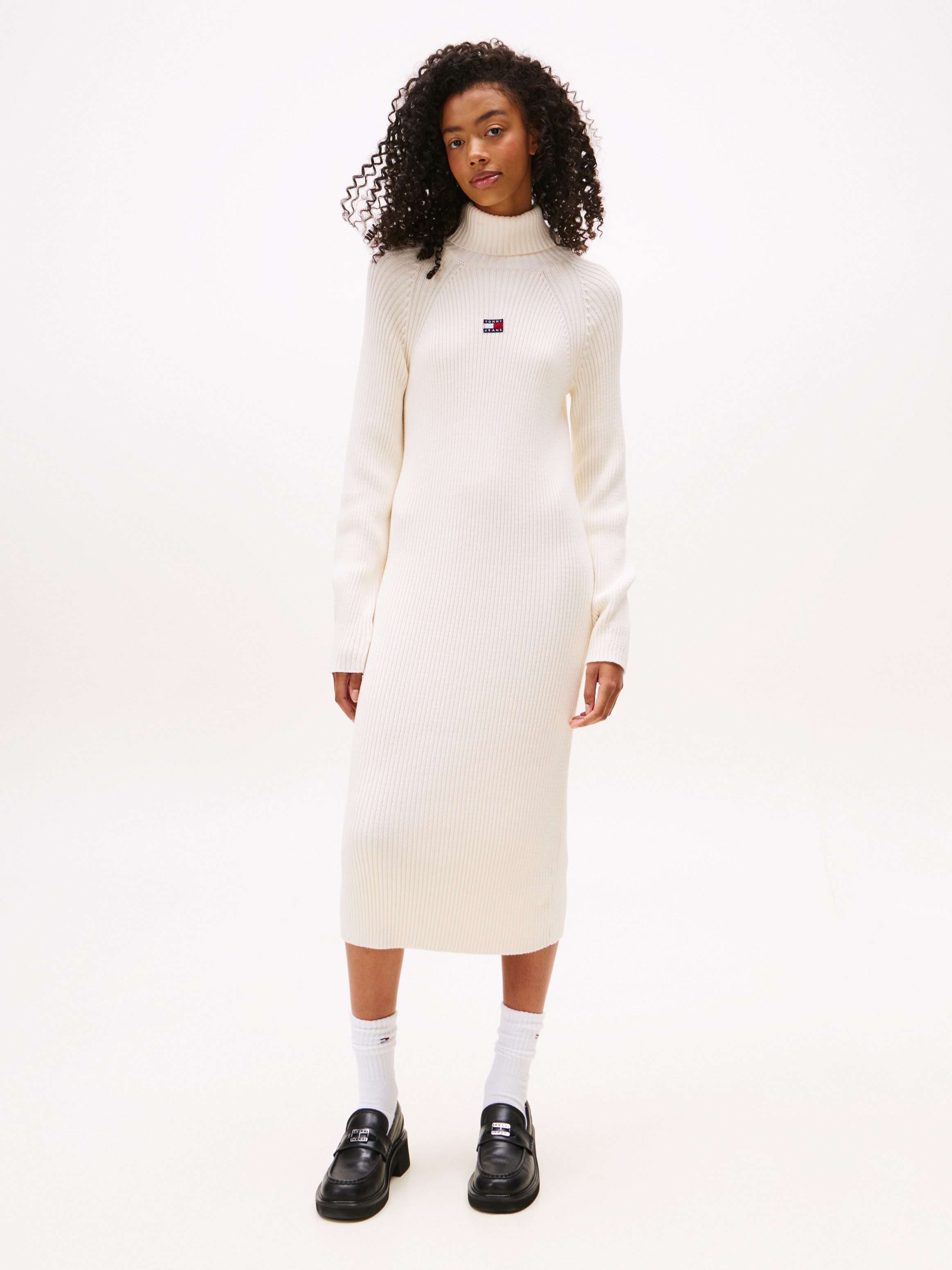 Tommy Jeans Strickkleid "TJW MOCKNECK BADGE SWEATER DRESS" günstig online kaufen
