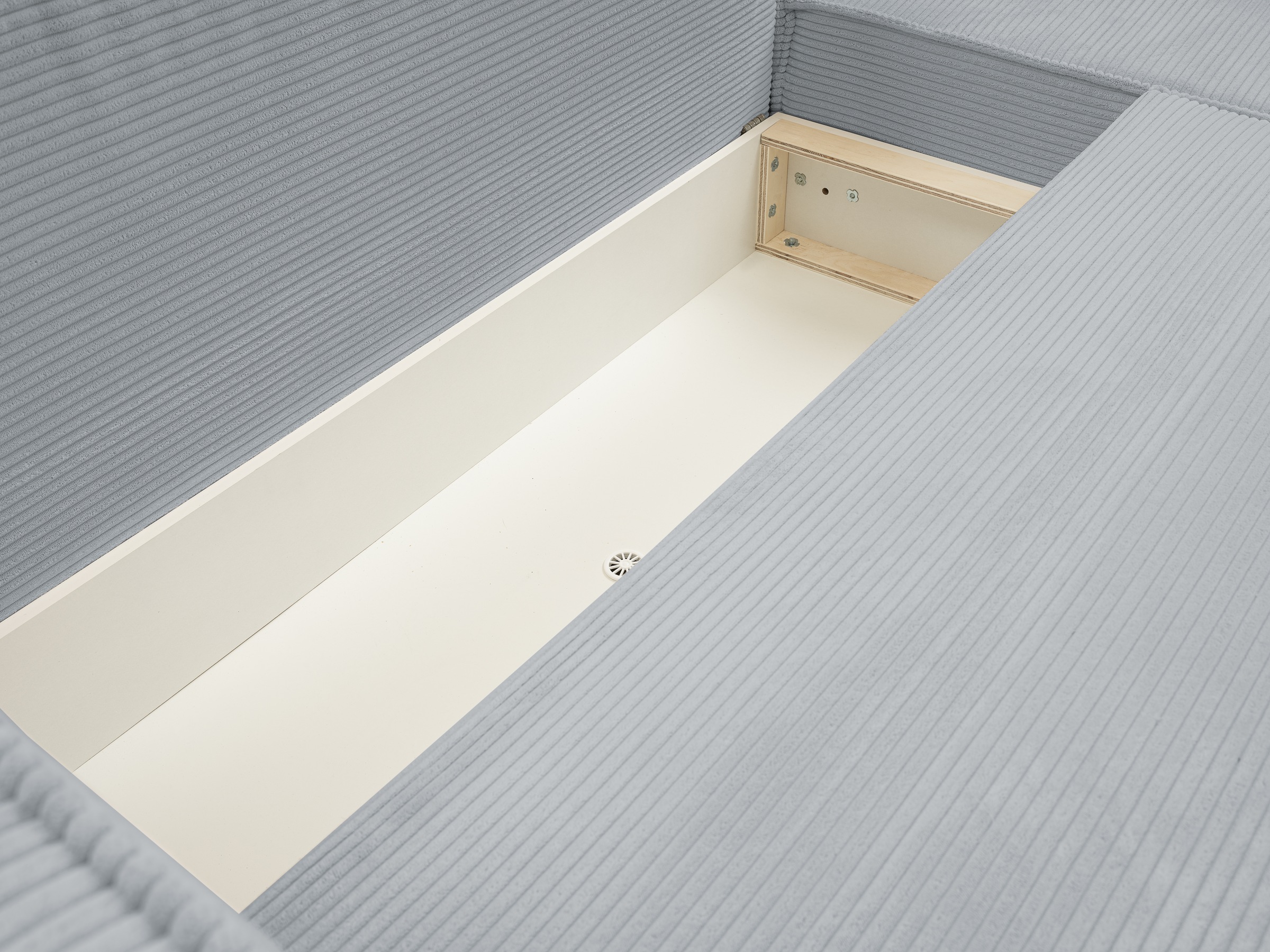 WERK2 Ecksofa »Atlanta, moderne Designsprache, Stellmaße 280x147cm, L-Form, Kedernaht«, hoher Komfort, Schlaffunktion & Bettkasten, Cord, Grau