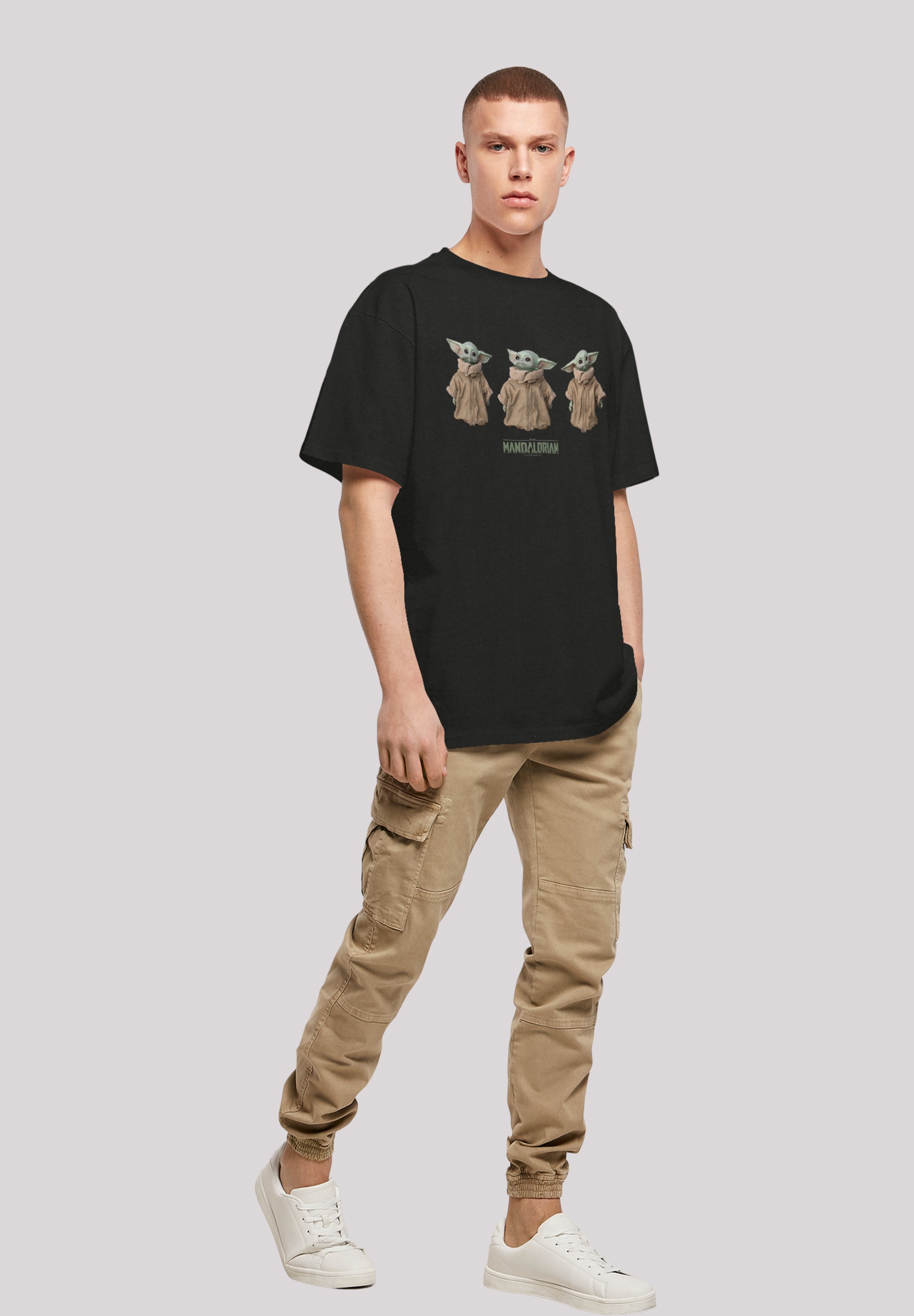 F4NT4STIC T-Shirt »Star Wars The Mandalorian The Child Poses« Print
