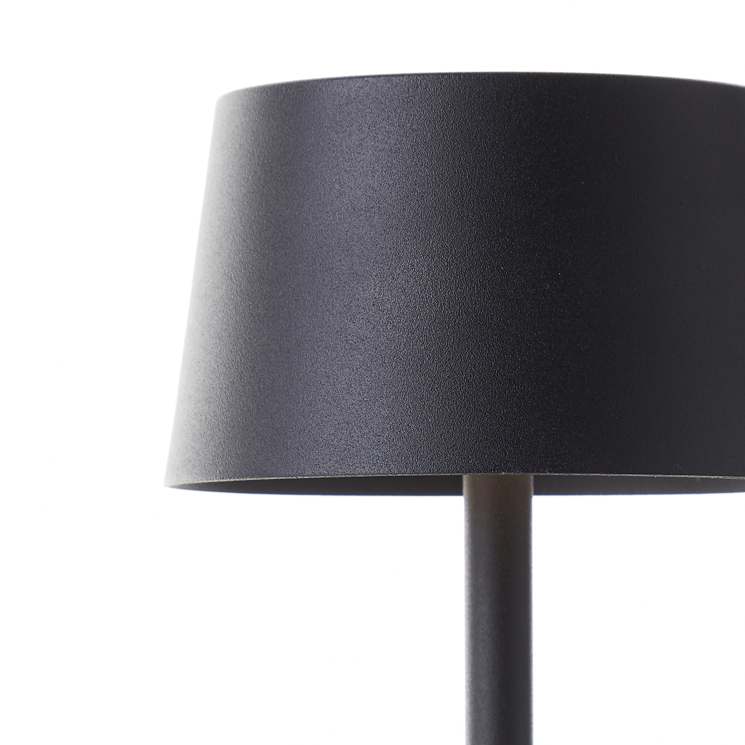 Brilliant LED Außen-Tischleuchte »Viani« LED-Modul 1 Stk. Warmweiß Kabellos, Solar & USB, H 25 cm, 170 lm, höhenverstellbar, 3000 K