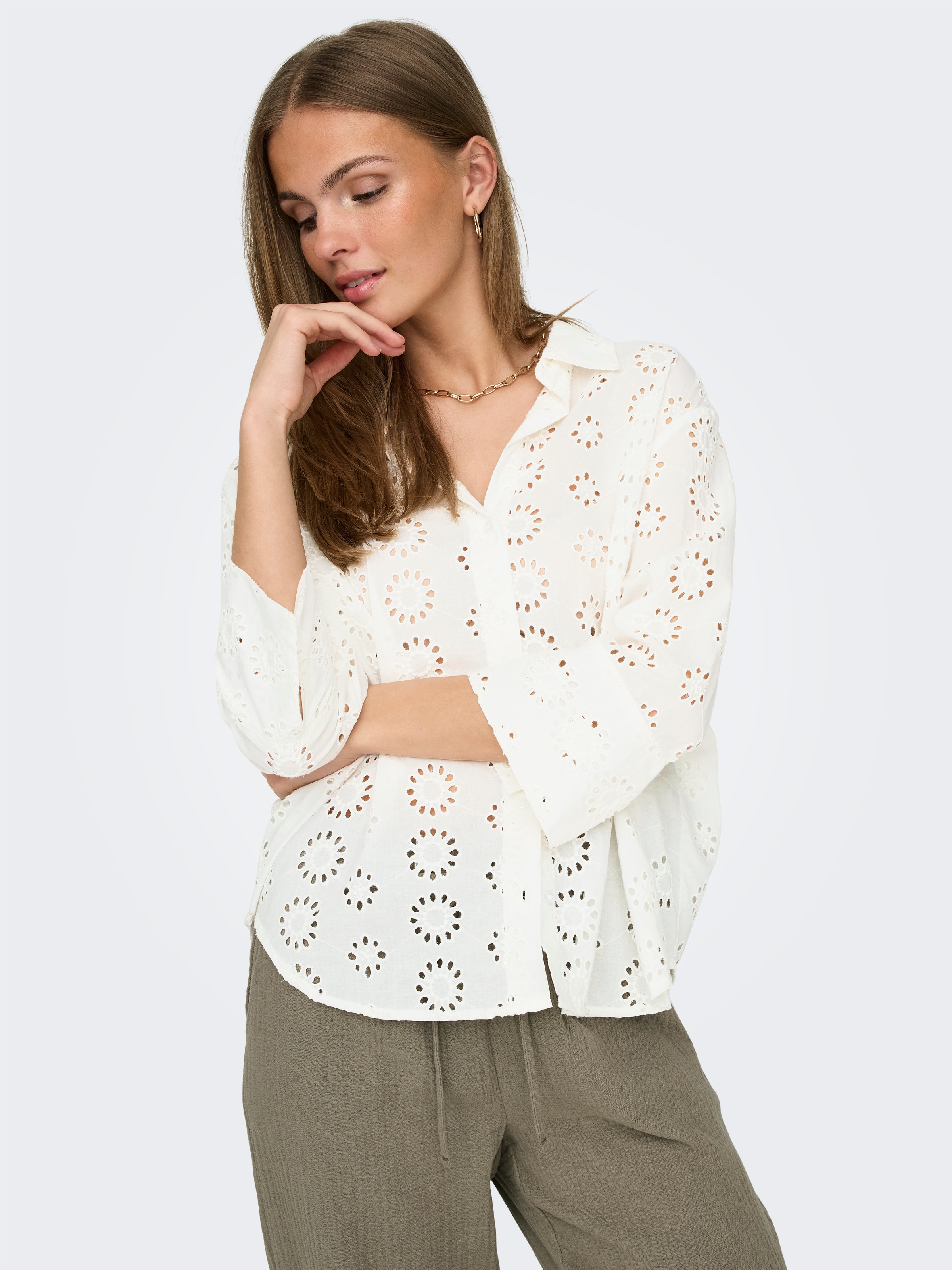 JDY Hemdbluse "JDYTALLIE 3/4 LONG SHIRT WVN NOOS" mit Lochstickerei-Detail günstig online kaufen