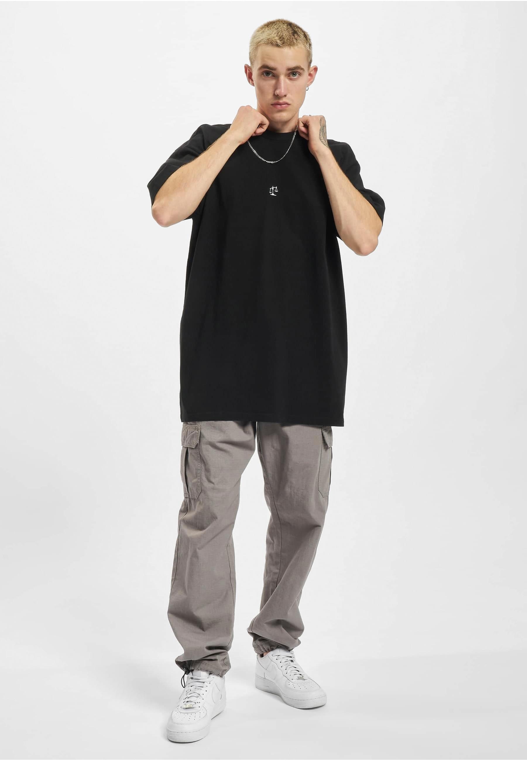 Upscale by Mister Tee Kurzarmshirt »Upscale by Mister Tee Unisex Crucial Oversize Tee«, (1 tlg.)