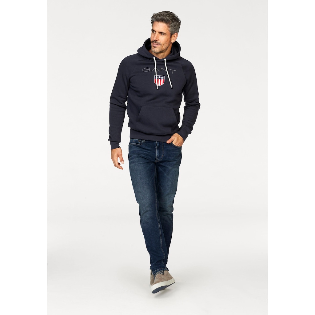 Gant Kapuzensweatshirt »Shield Sweat Hoodie«, plakative Gant-Stickerei