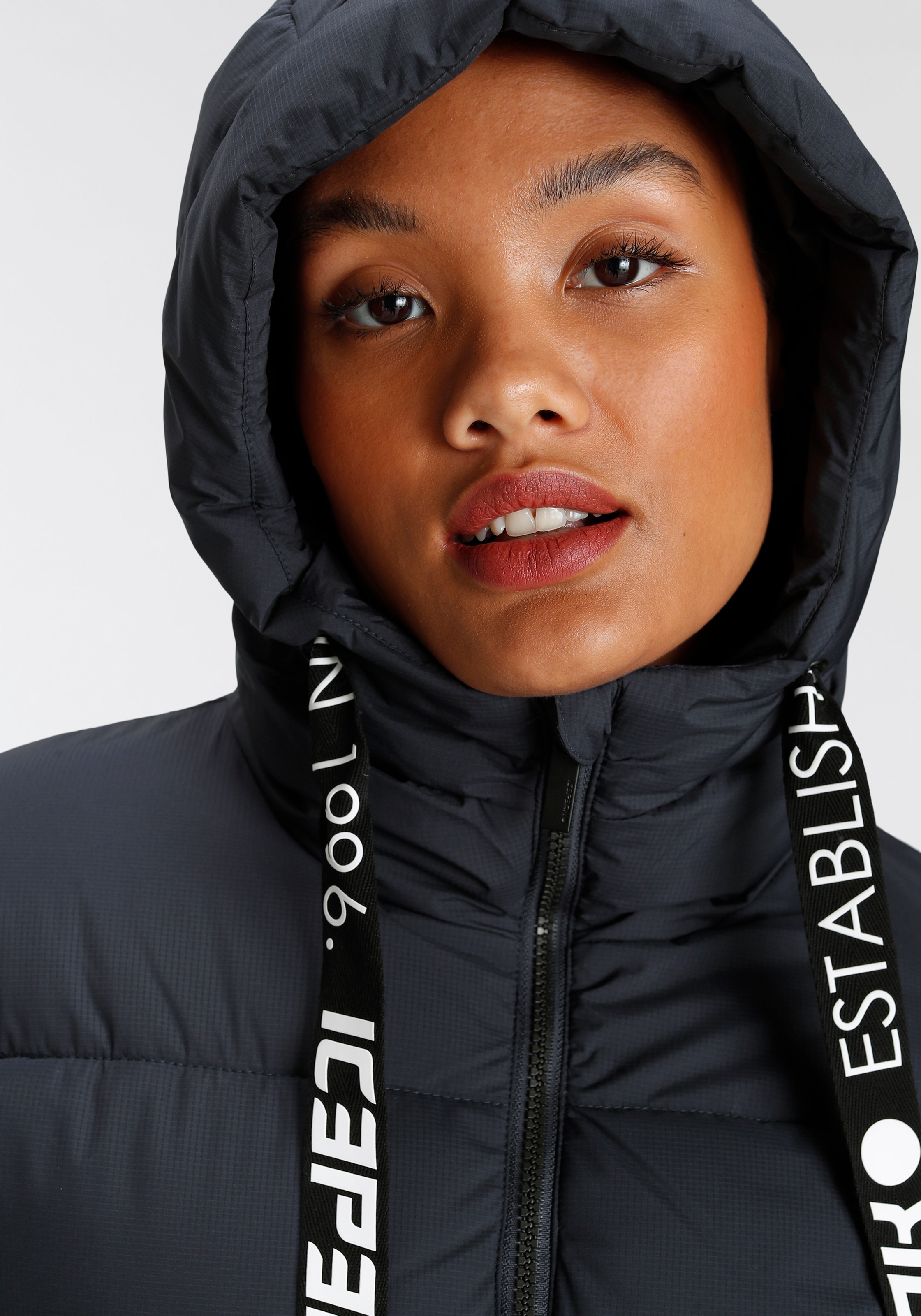 Steppjacke ICEPEAK "VACHA", Damen, Gr. 42, blau (dunkelblau), Obermaterial: 100% Polyester. Futter: 100% Polyester. Wattierung: 100% Polyester, Jacken Steppjacke, mit Kapuze und Kordelzug, mit Eingrifftaschen, mit Reißverschluss 3