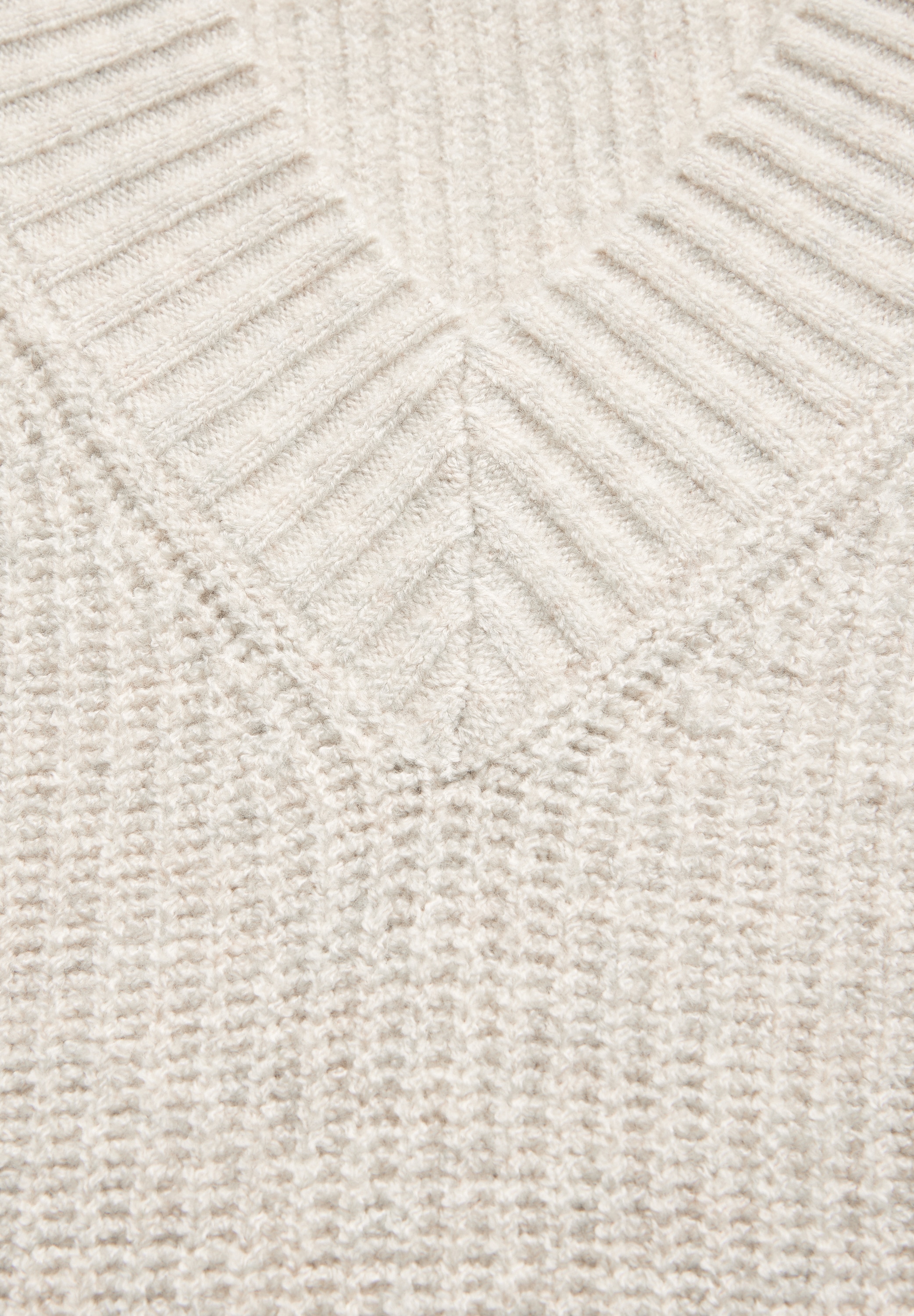 STREET ONE STUDIO Strickpullover, mit V-Ausschnitt