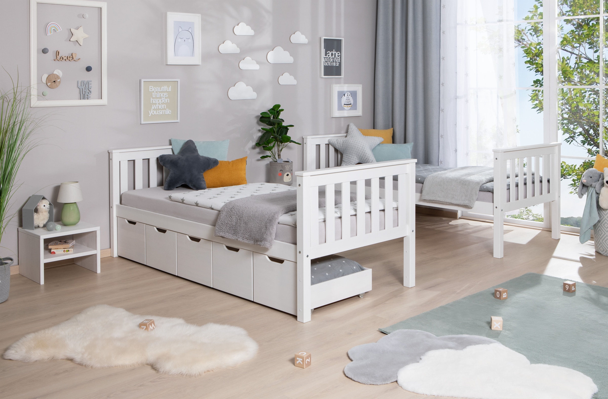 Ticaa Etagenbett »Sammy«, (90x200cm), mit Stauraum, umbaubar zu 2 Einzelbetten, Rollrost, Massivholz