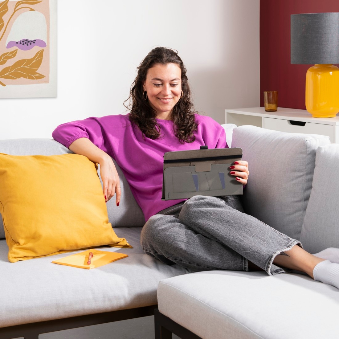 Hama Tablet-Hülle »Schutzhülle "Velvet" für Tablets 24 - 28 cm (9.5 - 11")«, mit Einsteckfächer, universell