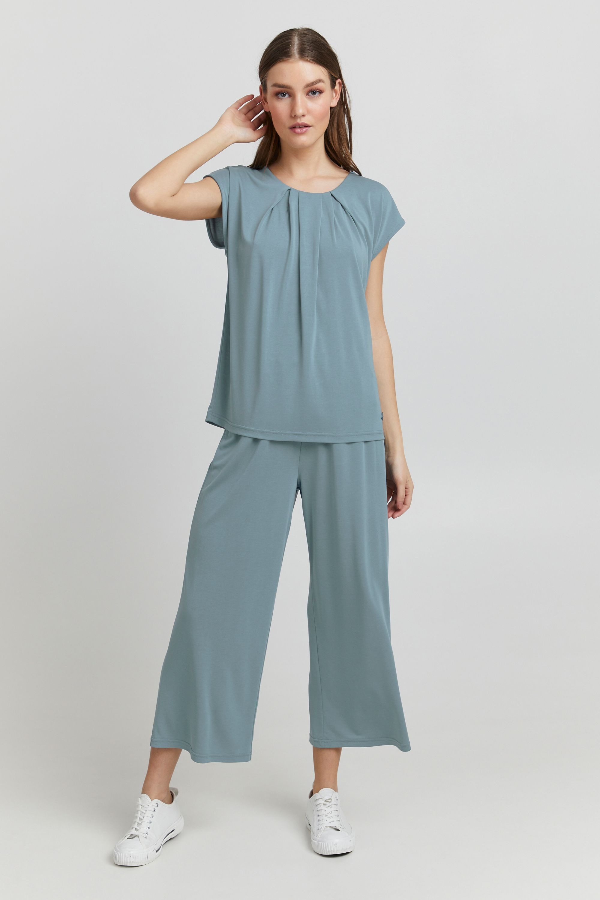 Shirttop OXMO "Blusentop OXBjalla", Damen, Gr. S, blau (smoke blau), Obermaterial: 64% Modal CMD. 36% Polyester PES., Tops Shirttop 2