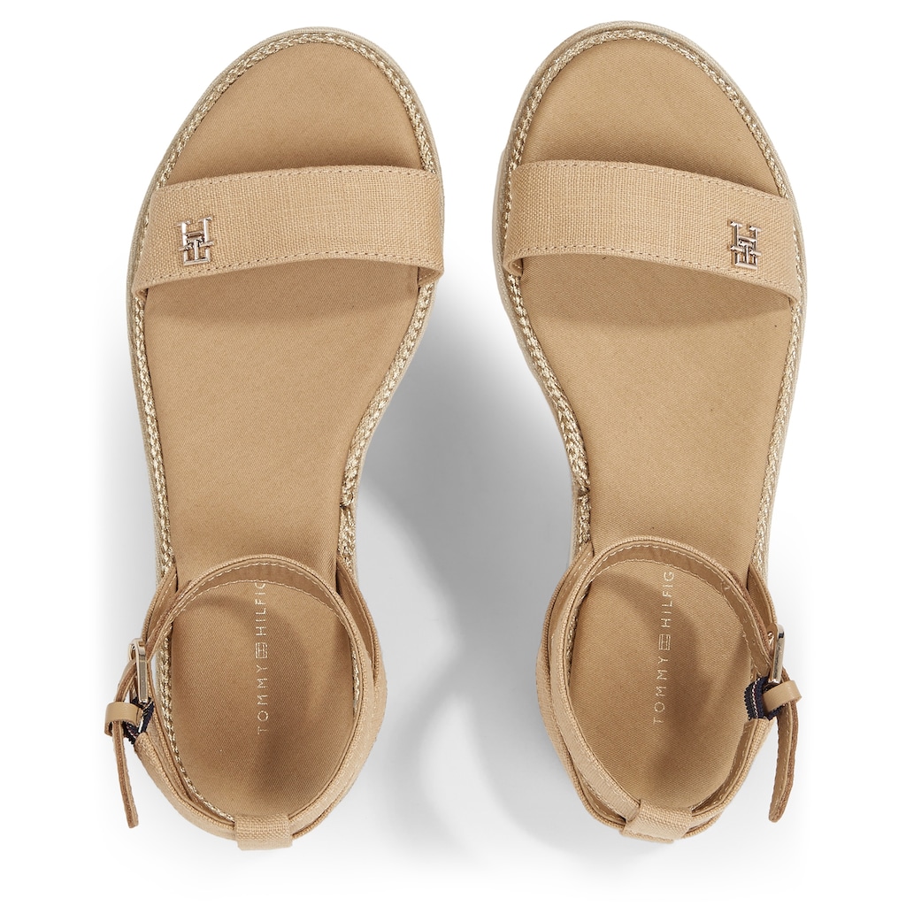 Tommy Hilfiger Riemchensandale »LINEN WITH GOLD FLATFORM«, Sommerschuh, Sandalette, Plateauabsatz, mit TH-Logo