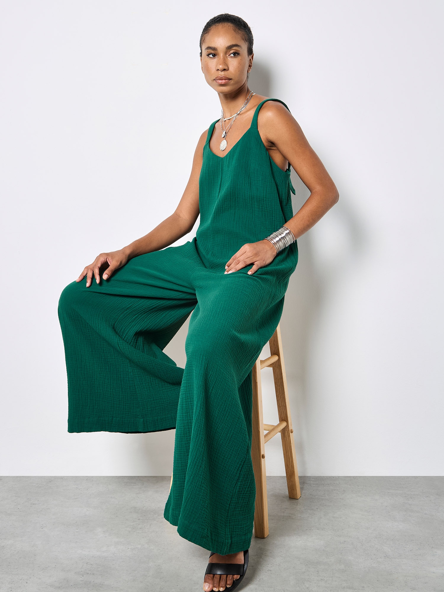 Apricot Jumpsuit »Jumpsuit aus strukturierter Baumwolle« mit weitem Bein