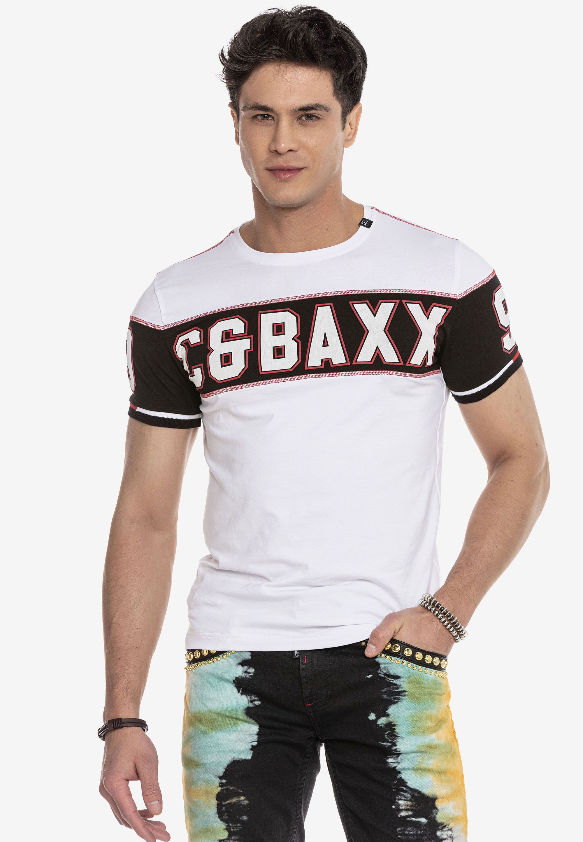 Cipo & Baxx T-Shirt »T-Shirt« modischer Markenprint als Highlight