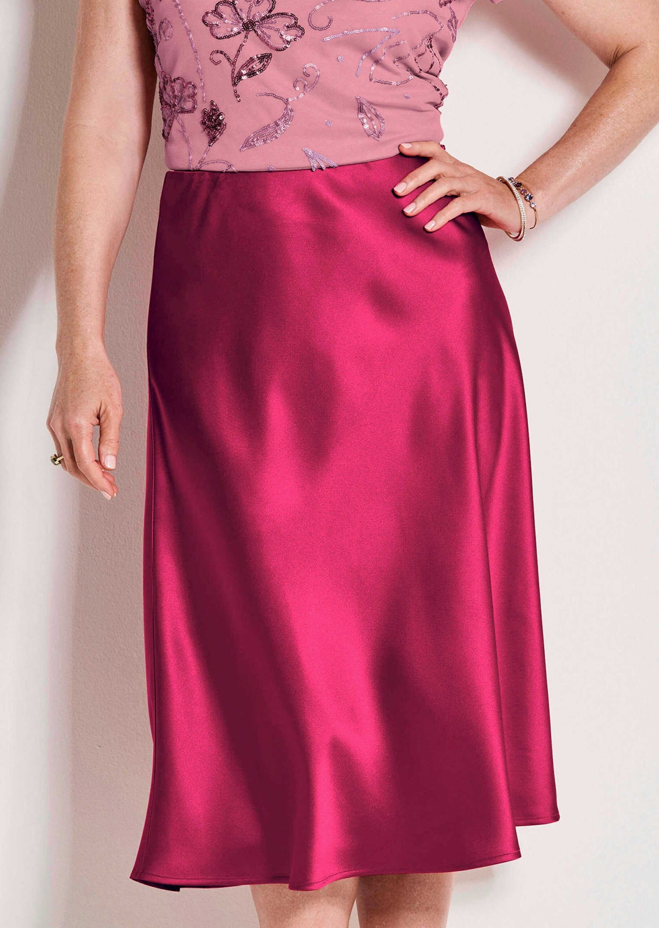 GOLDNER Schlupfrock »Kurzgröße Ausgestellter Satinrock mit Schlupfbund«