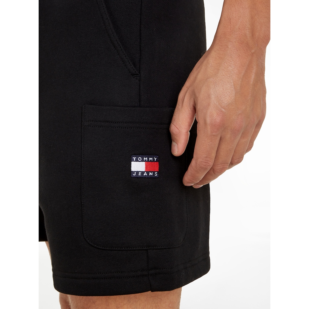 Tommy Jeans Cargoshorts »TJM BADGE CARGO SHORT«