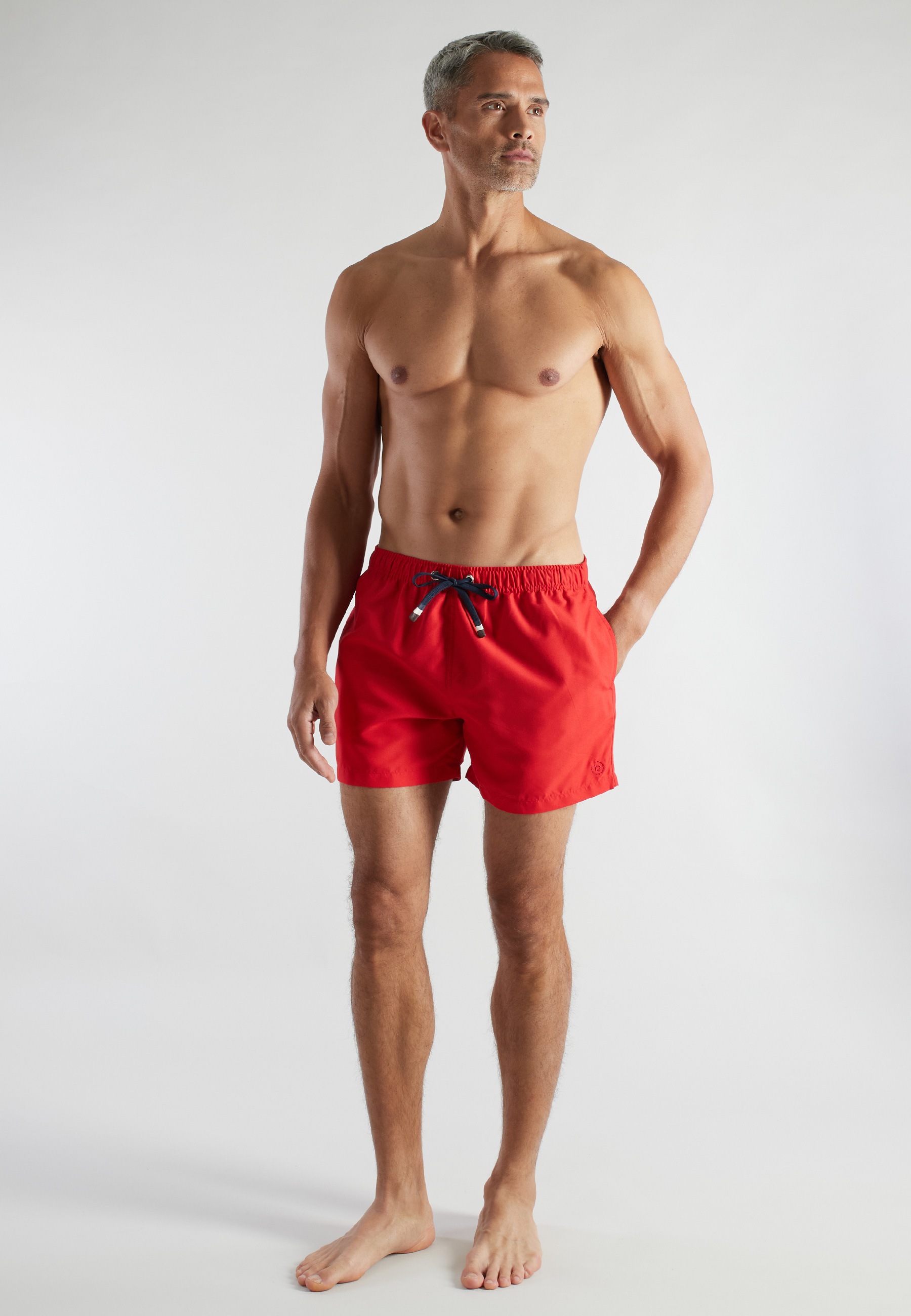 Badeshorts BUGATTI, Herren, Gr. 8, N-Gr, rot, mittel, uni, Popeline, Polyester, unifarben, Badehosen Badeshorts, basic, mit Kordelzug, bequem