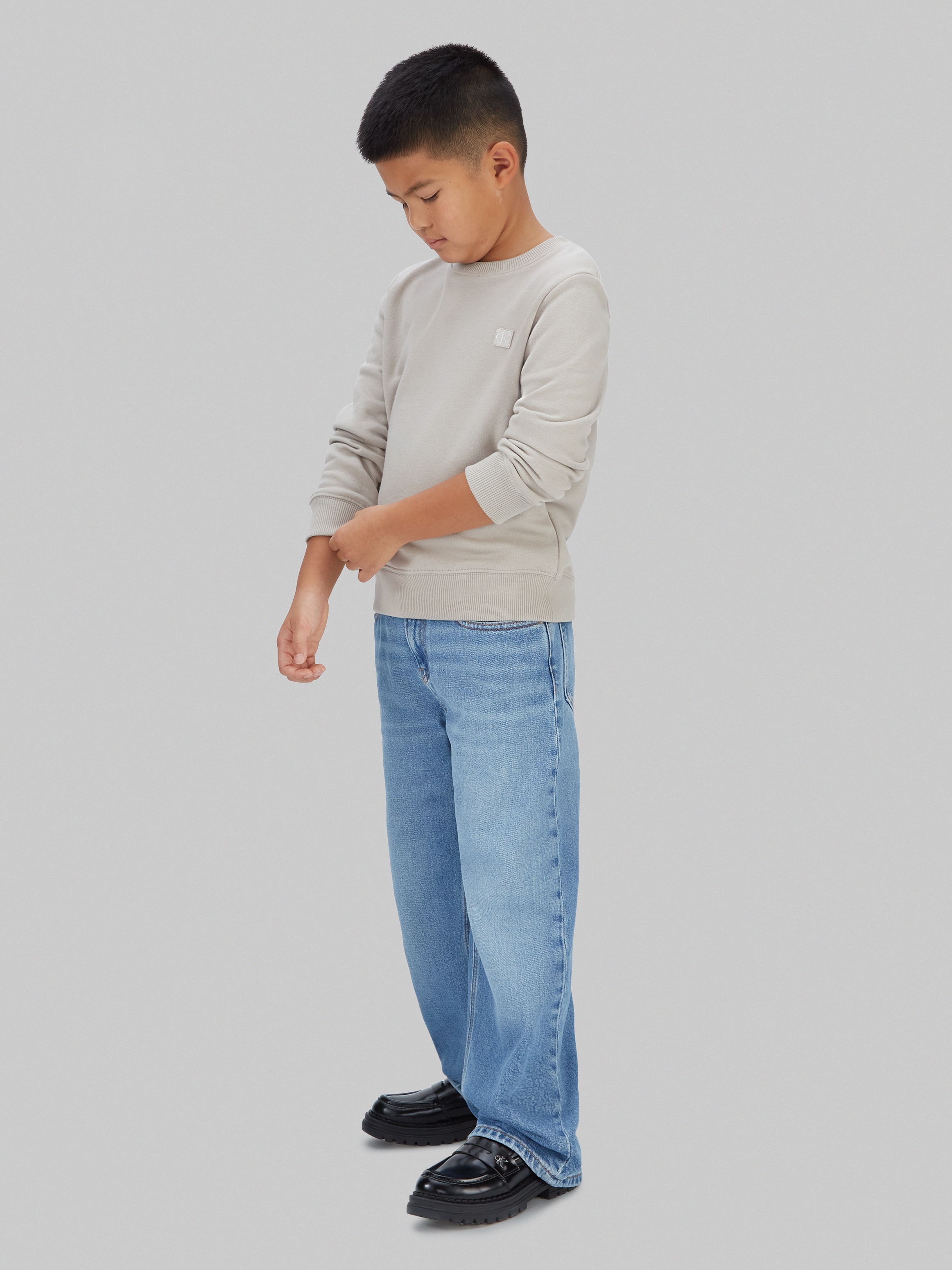 Calvin Klein Jeans »MONO MINI BADGE REG CN«, für Kinder bis 16 Jahre mit Logoschriftzug
