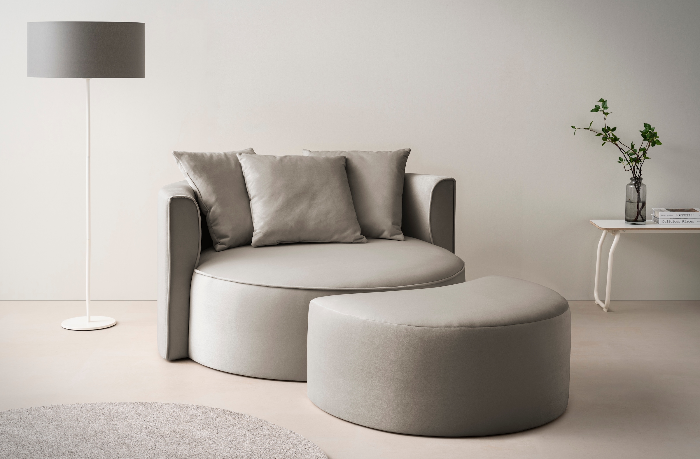 LeGer Home by Lena Gercke XXL-Sessel »Isalie, Rundsessel mit Hocker, Lesesessel, Loveseat, Big-Sessel«, (Set), trendige Stoffe, mit 3 Zierkissen, große Sitzfläche