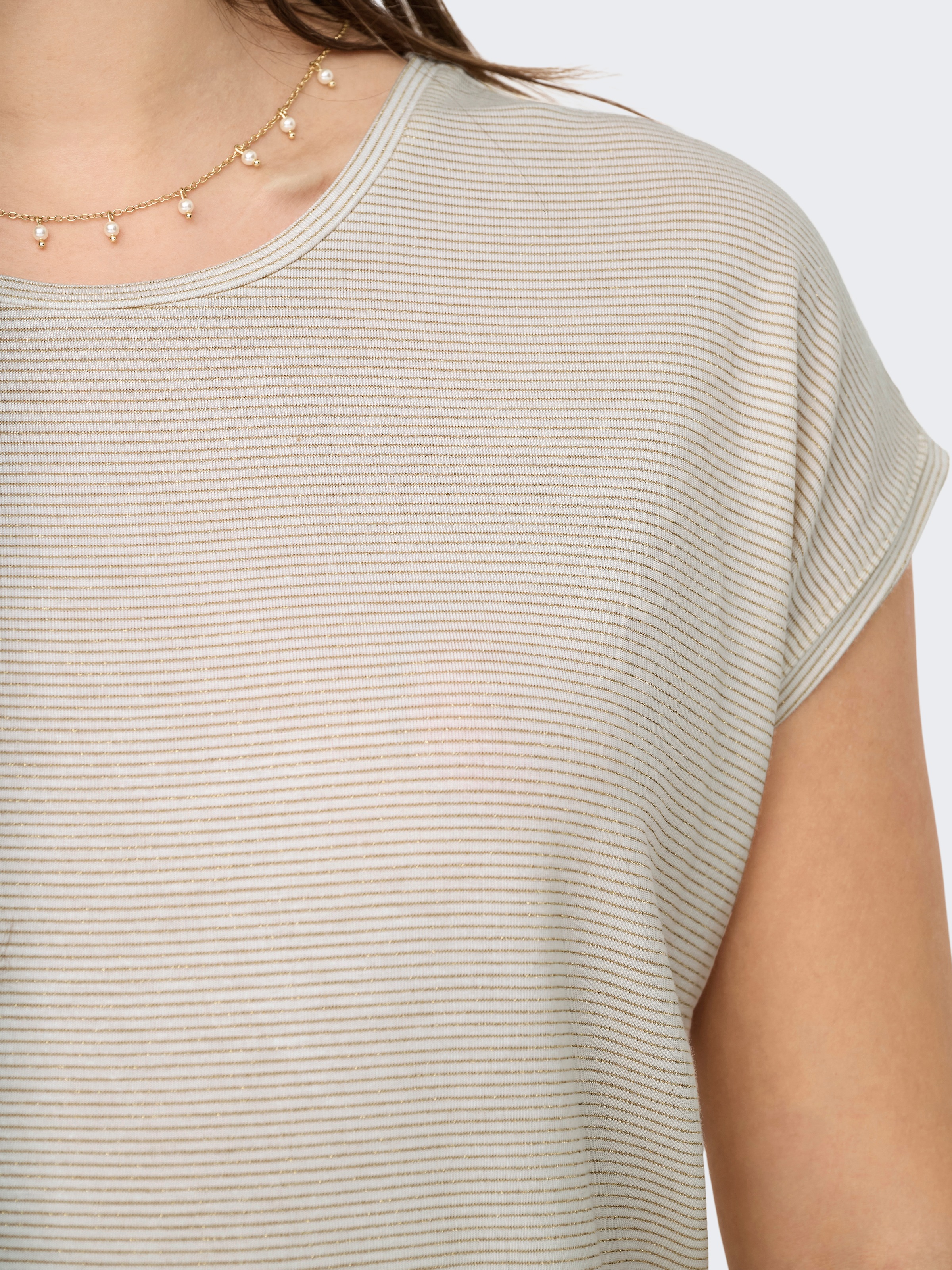 Thumbnail - ONLY "ONLCLAUDIA S/S GLITTER STRIPE TOP JRS"