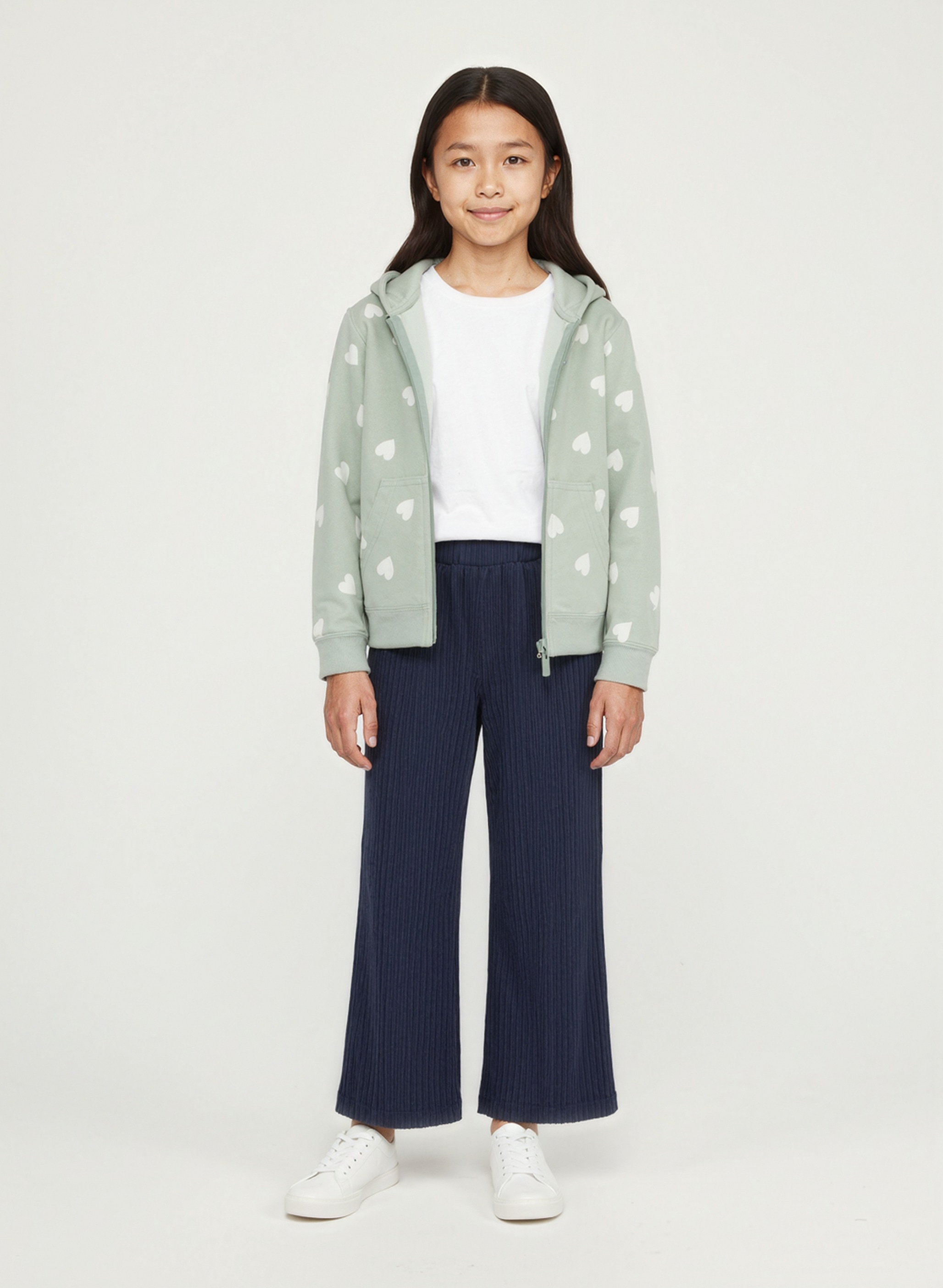 Blue Seven Kapuzensweatjacke, im tollen Herzen-Alloverdruck