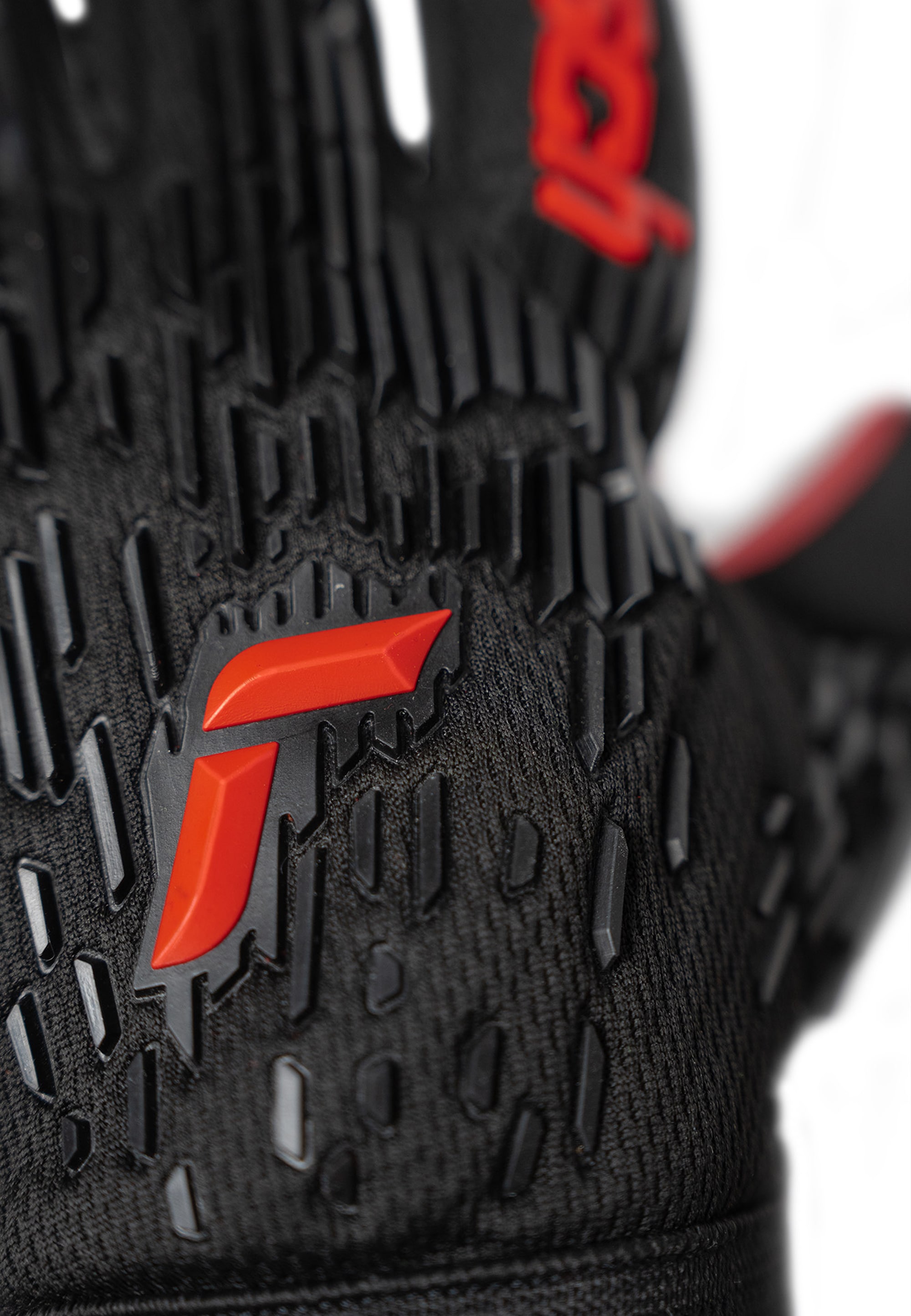 Reusch Torwarthandschuhe »Attrakt Freegel Silver NC«, mit flexibler Rückhand