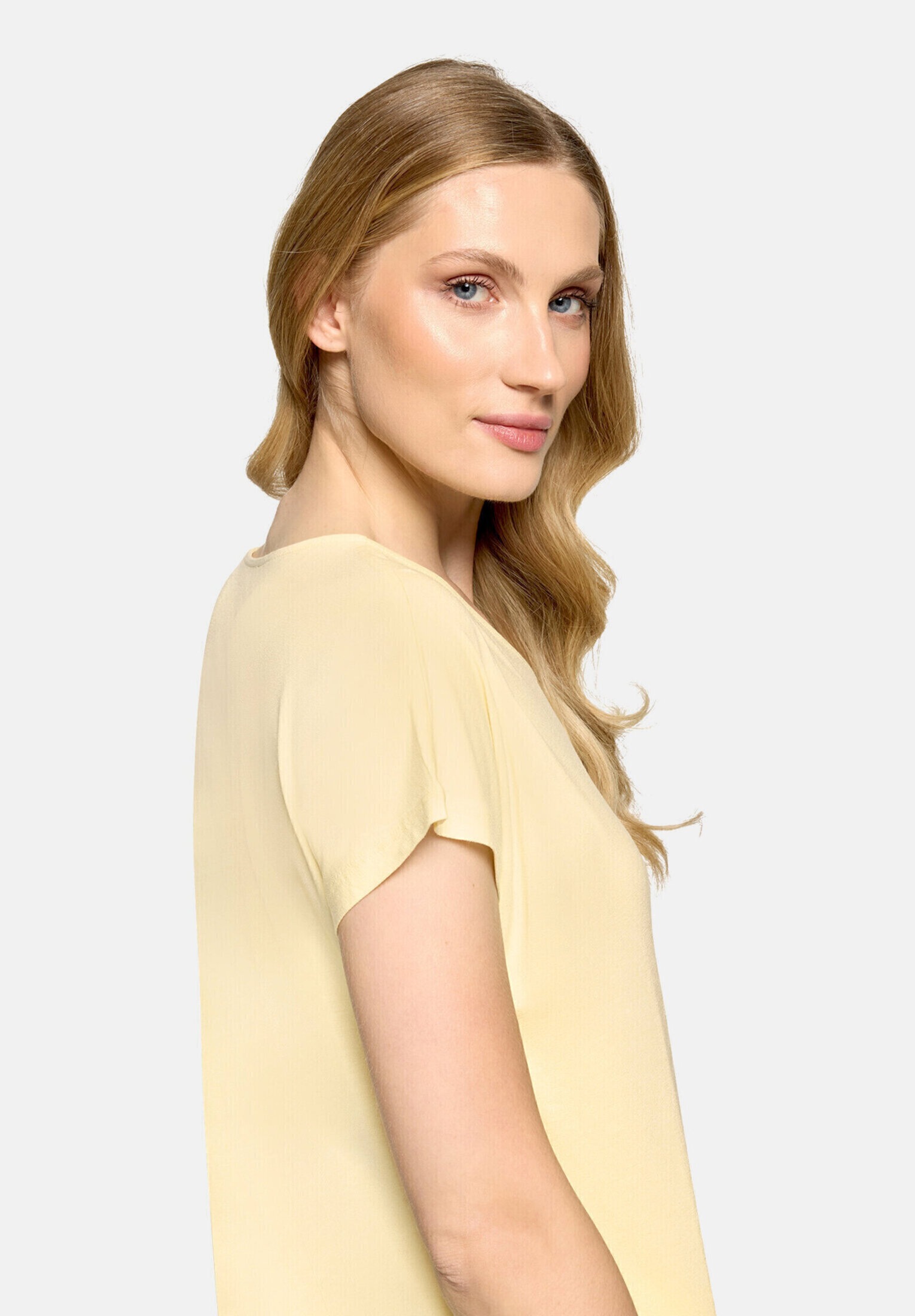 Betty Barclay Kurzarmshirt »Damen mit V-Ausschnitt« 1