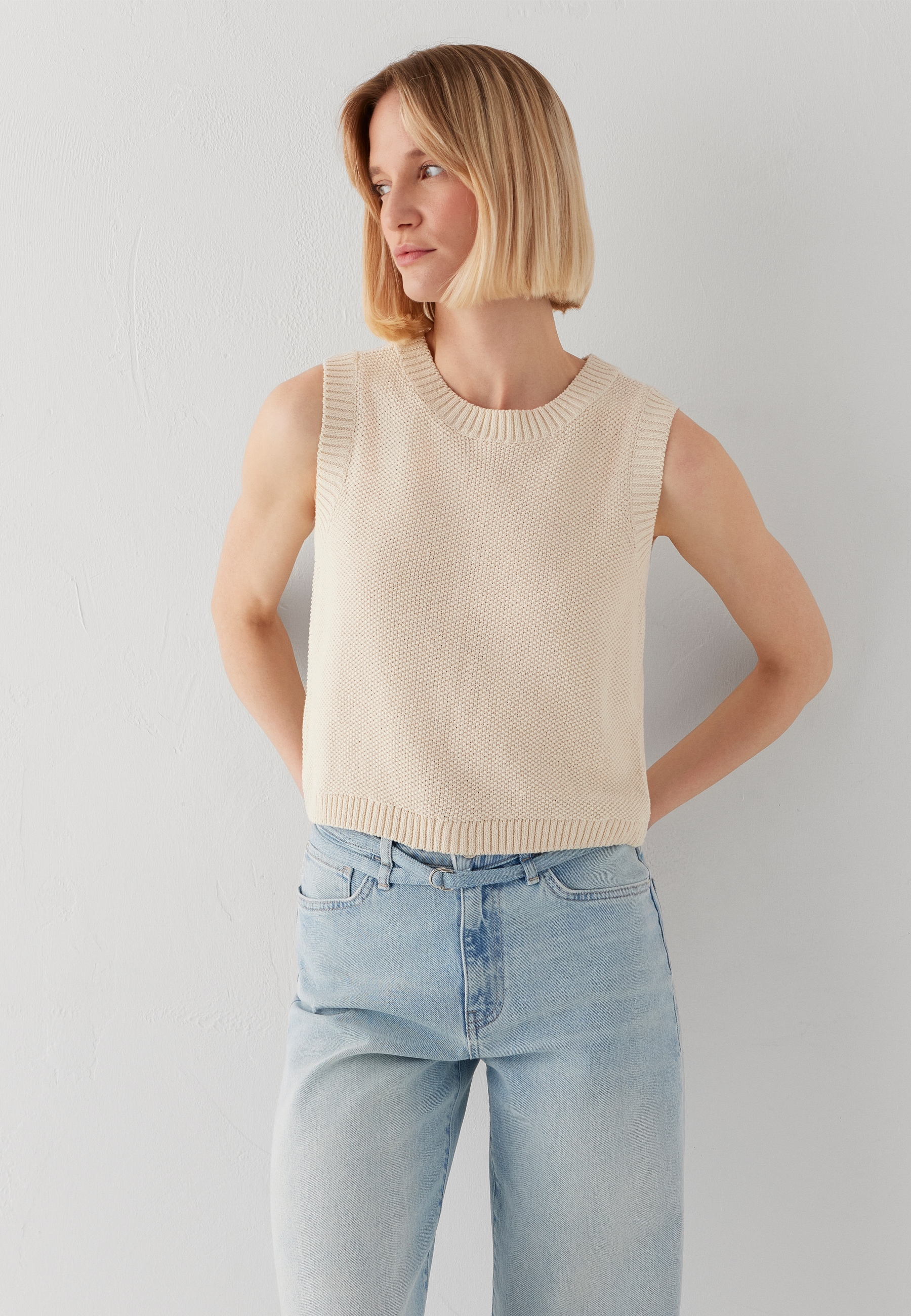 Mavi "NONSLEEVE TRICOT"