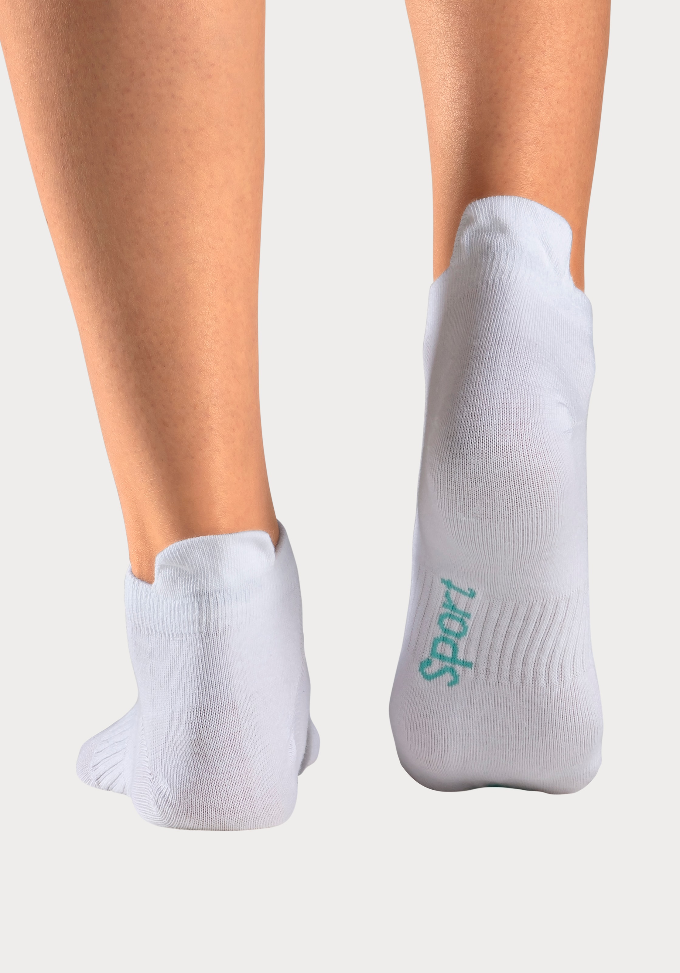 Bench. Sneakersocken Packung, 6 Stk. tlg. mit feiner Mesh Konstruktion und Mittelfußgummi