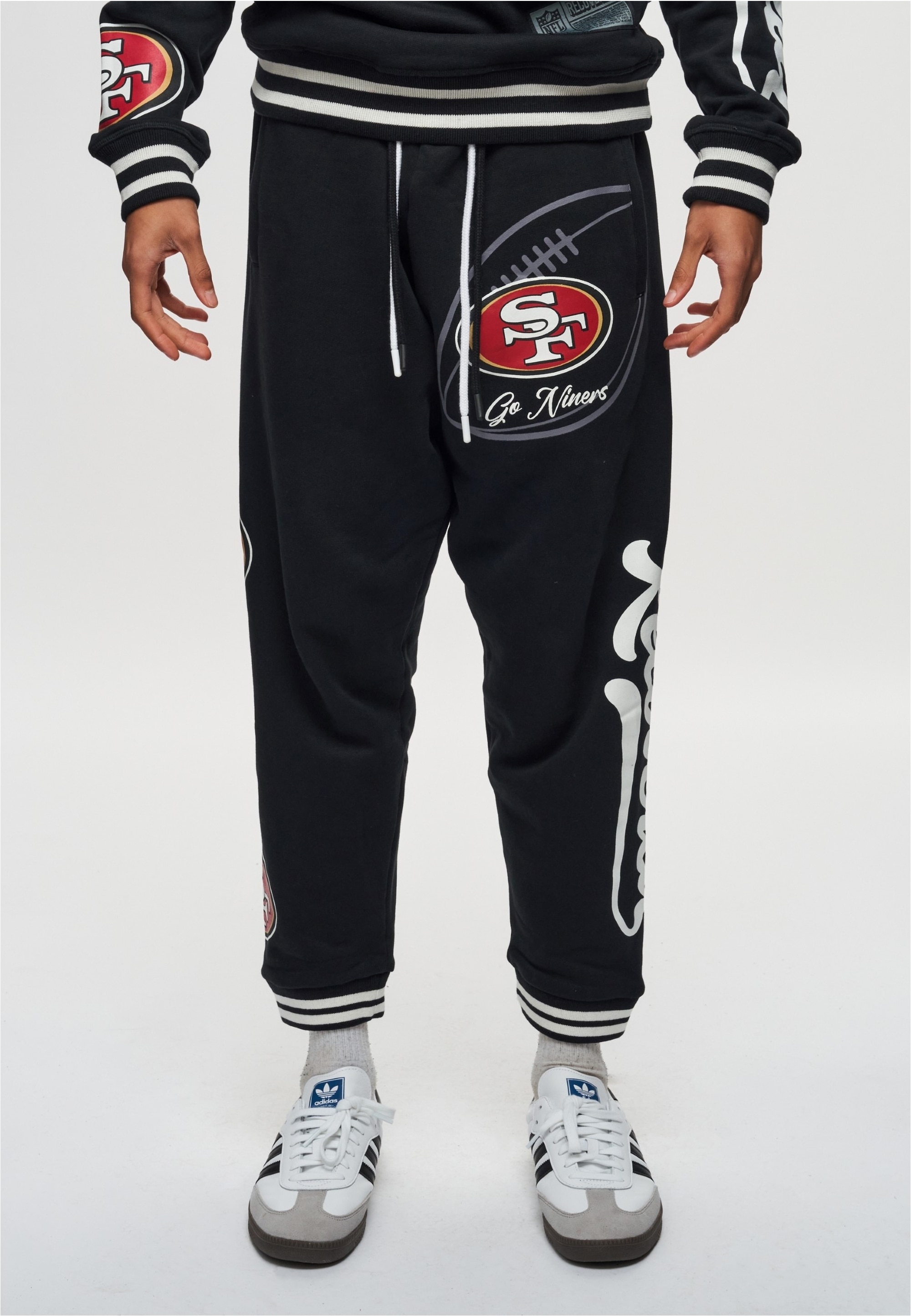 Recovered Sweathose "NFL 49ERS Go Niner" mit gestreiften Bündchen günstig online kaufen