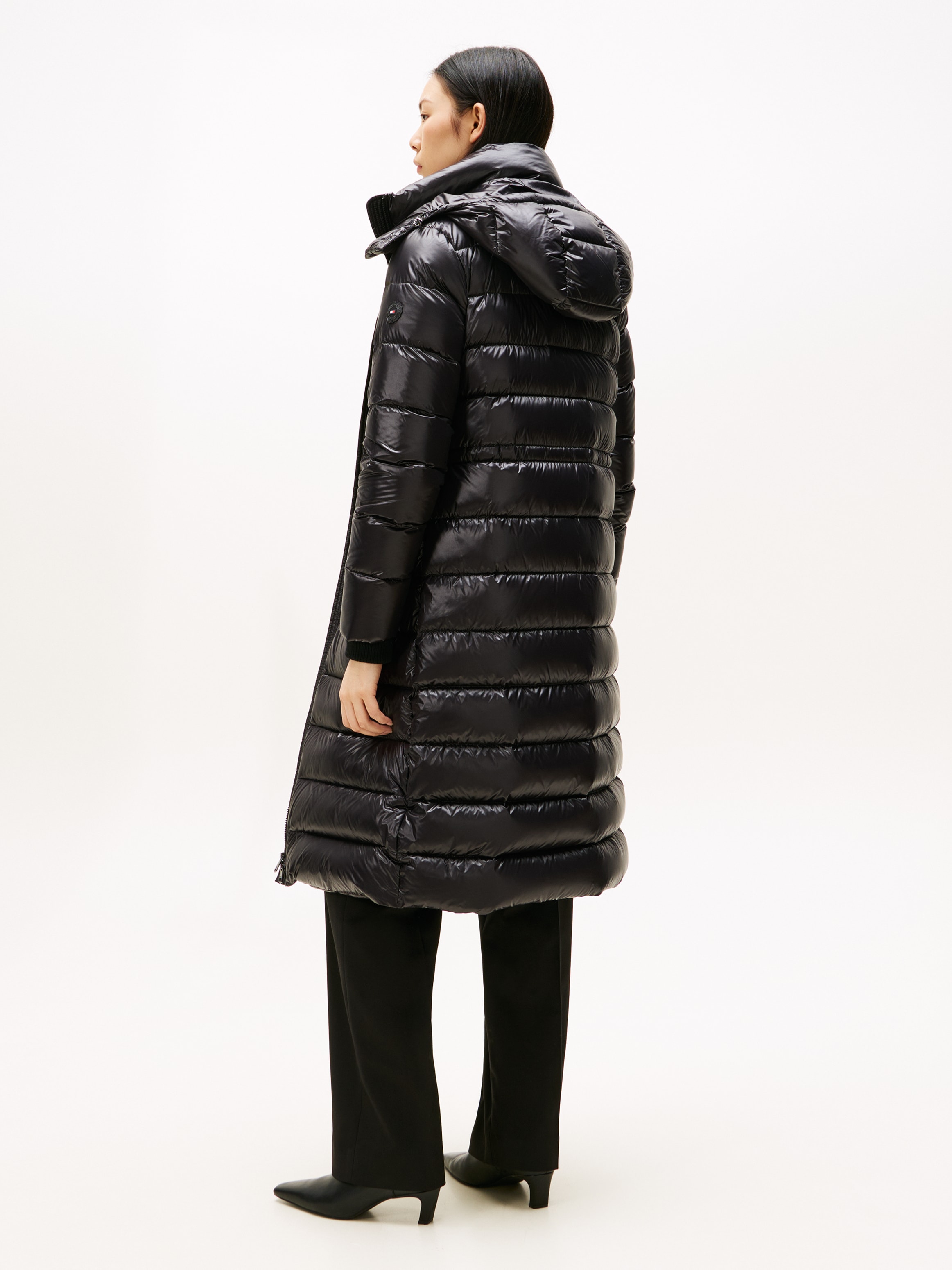 Tommy Hilfiger Steppmantel »GLOSS HW DOWN WAIST REG MAXI«, in leicht glänzender Optik