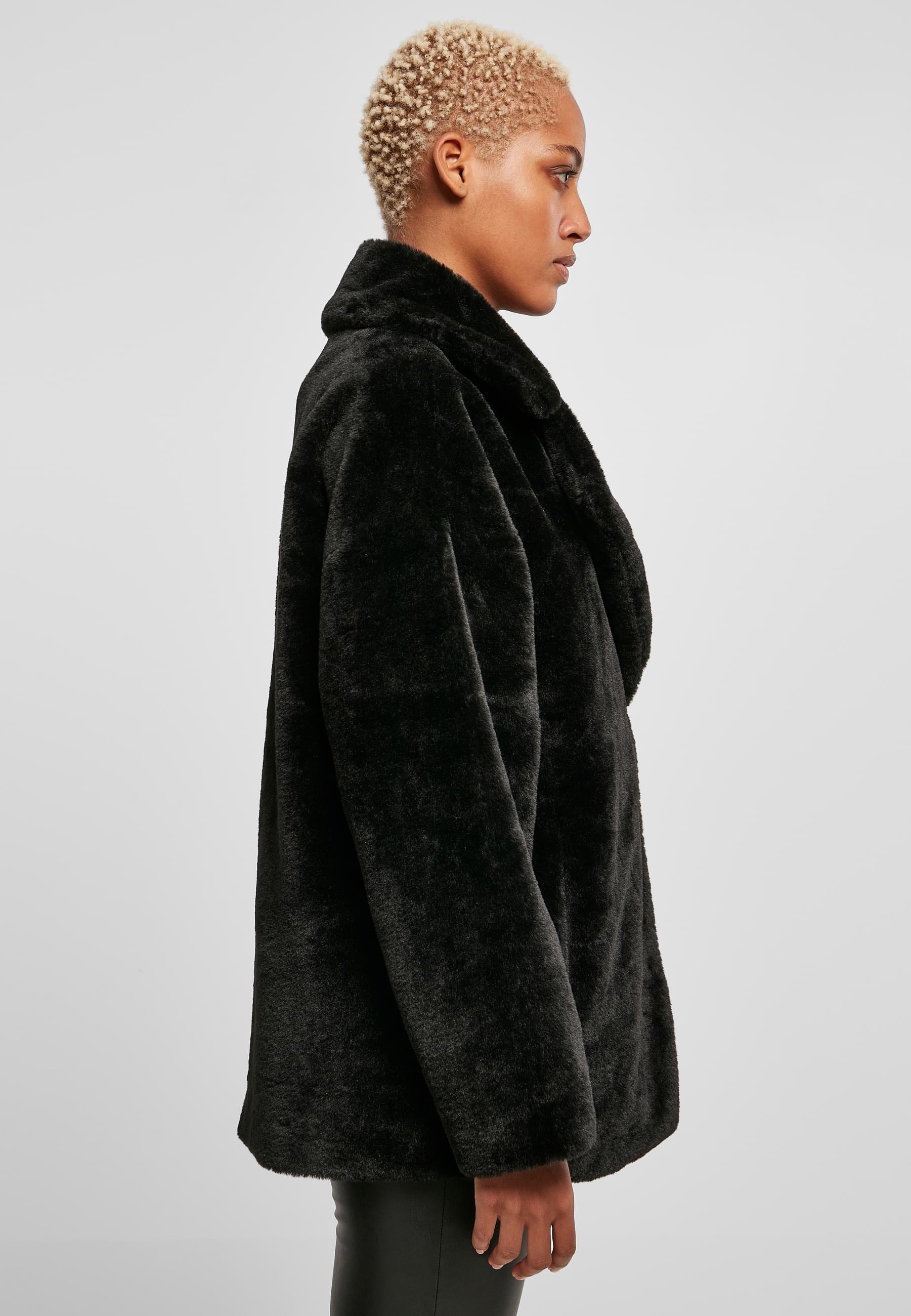 URBAN CLASSICS Winterjacke »Urban Classics Damen Ladies Lapel Teddy Jacket«, (1 St.), ohne Kapuze