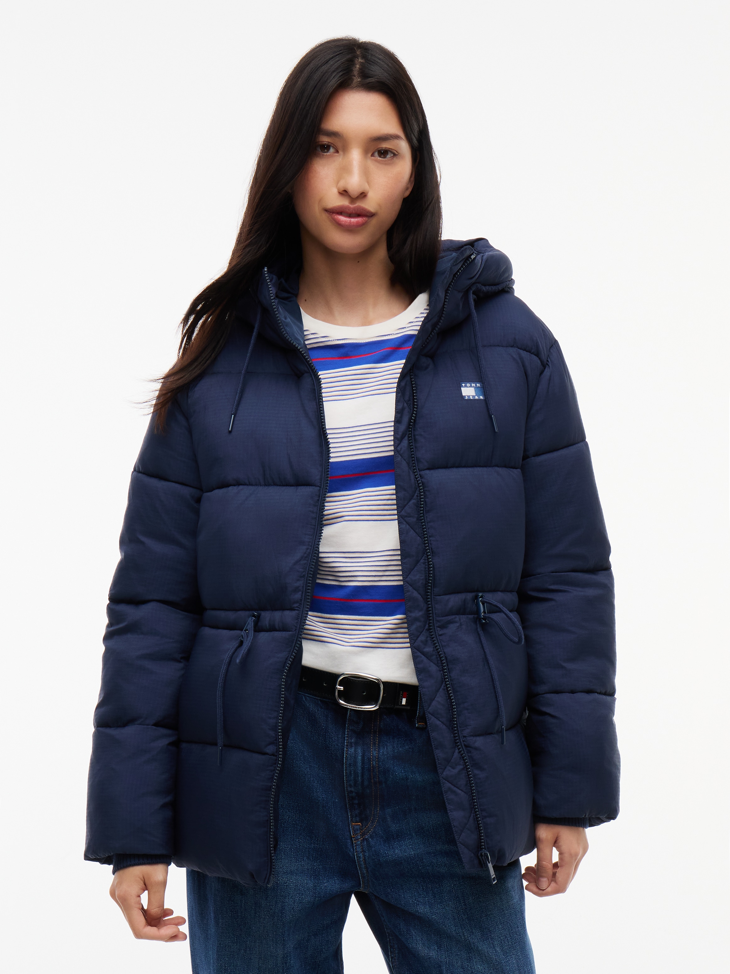 Tommy Jeans Steppjacke "TJW HOODED MIDI PUFFER JACKET" mit Kapuze Kunstfaser